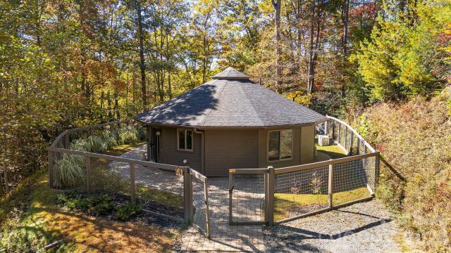 16 Caddis Court, Marshall, NC, 28753