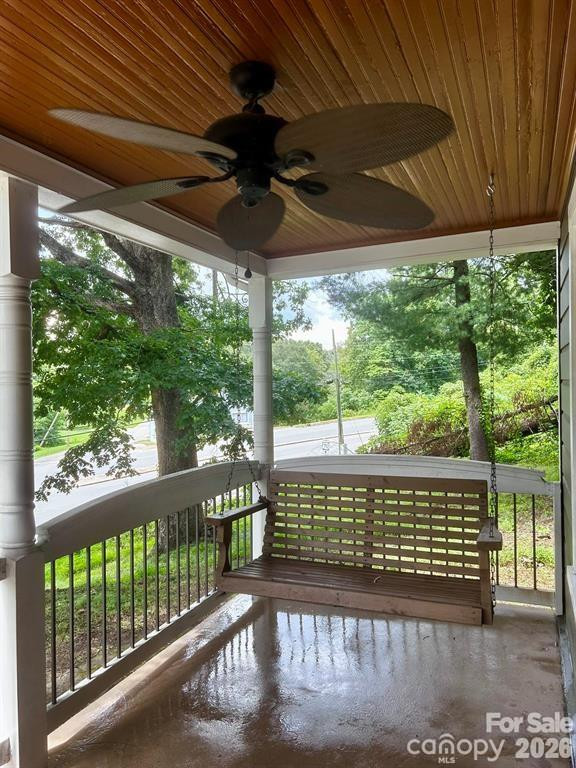 404 Huffman Street - Photo 3