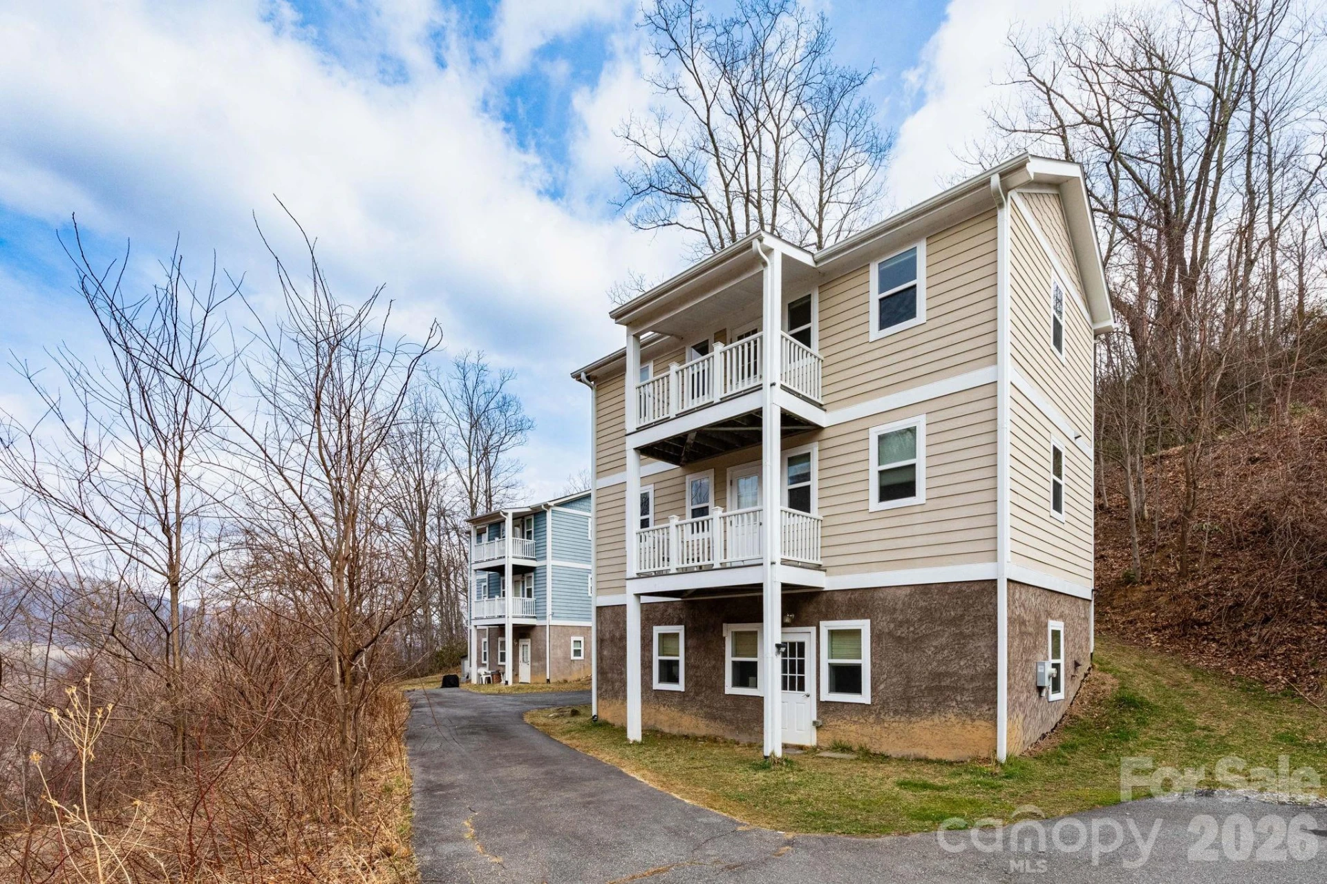 14 Lila Lane