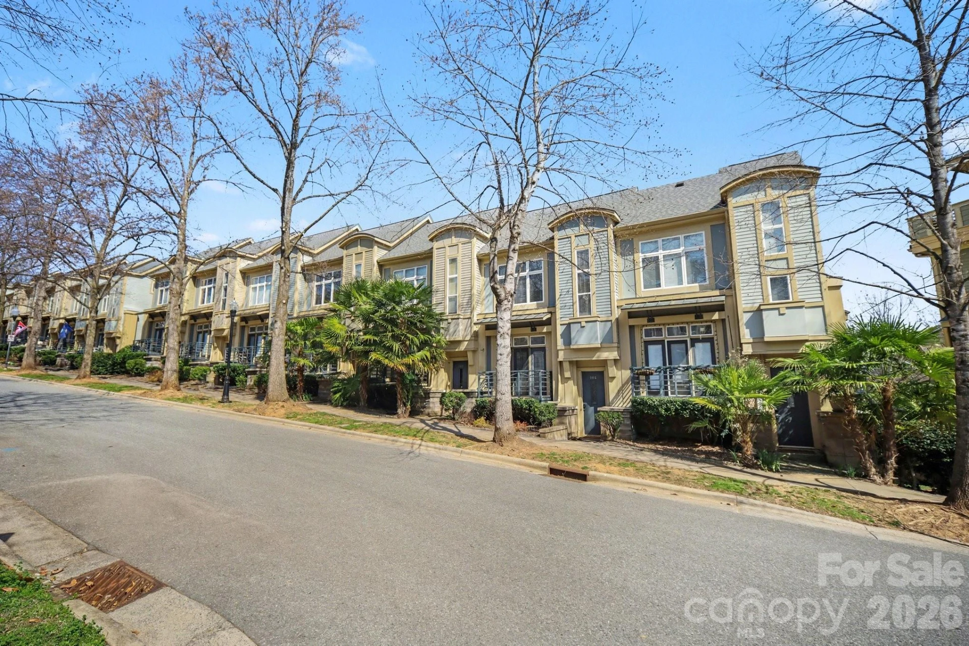 906 Garden District Drive - Photo 2