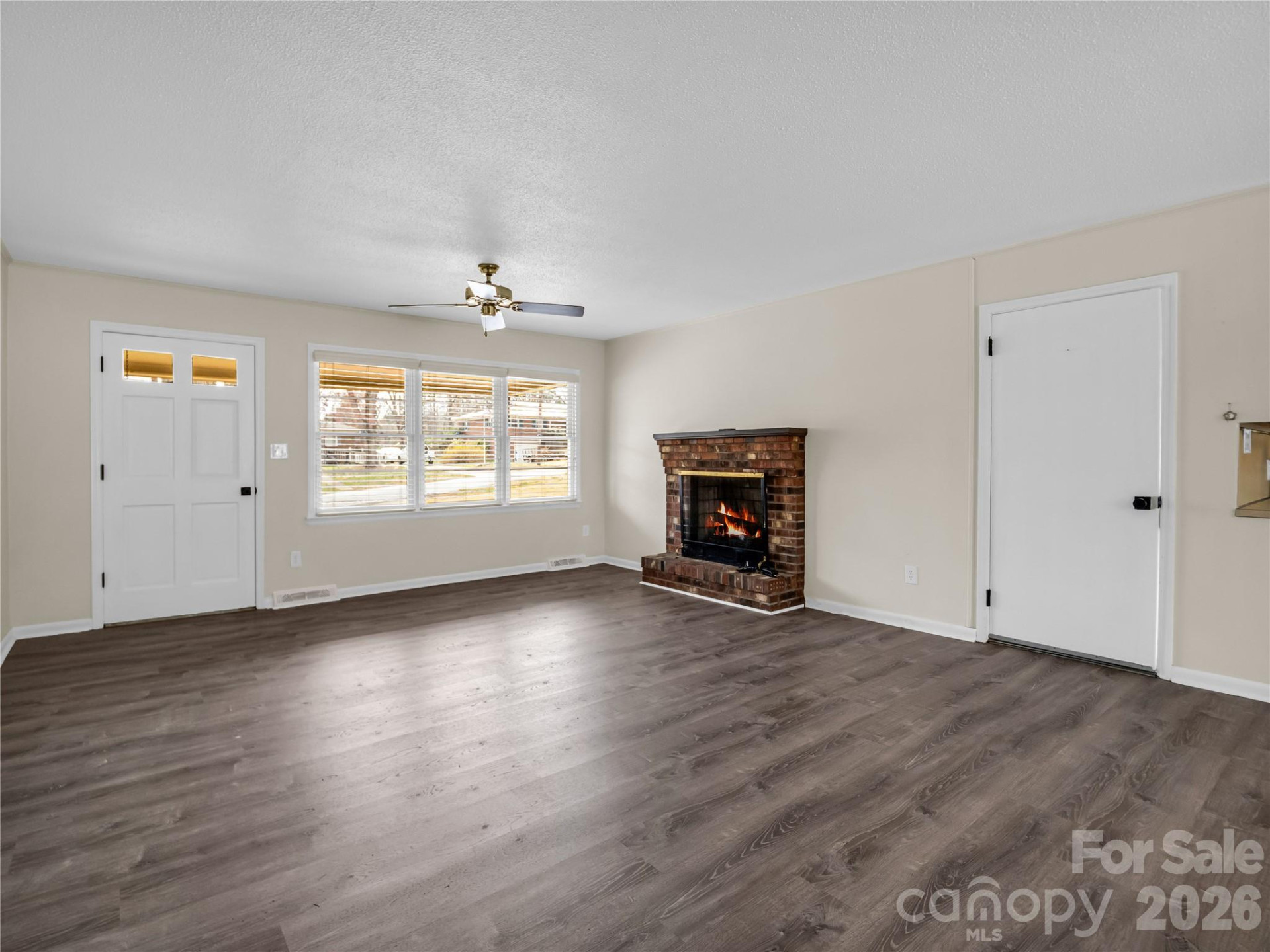 193 Oak Forest Drive - Photo 8