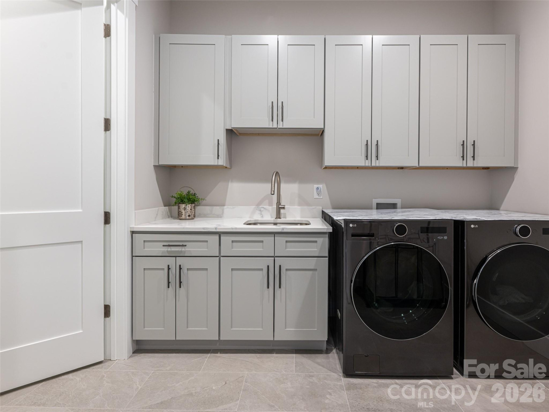744 Daniel Circle Drive - Photo 16
