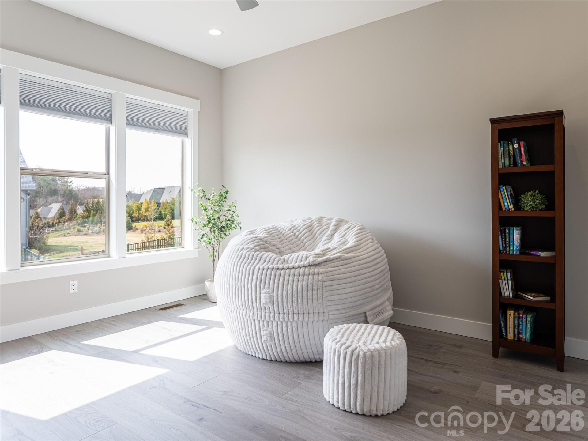 744 Daniel Circle Drive - Photo 32