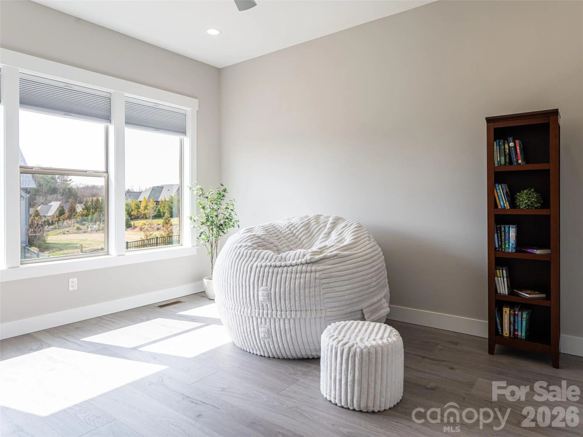 744 Daniel Circle Drive - Photo 32