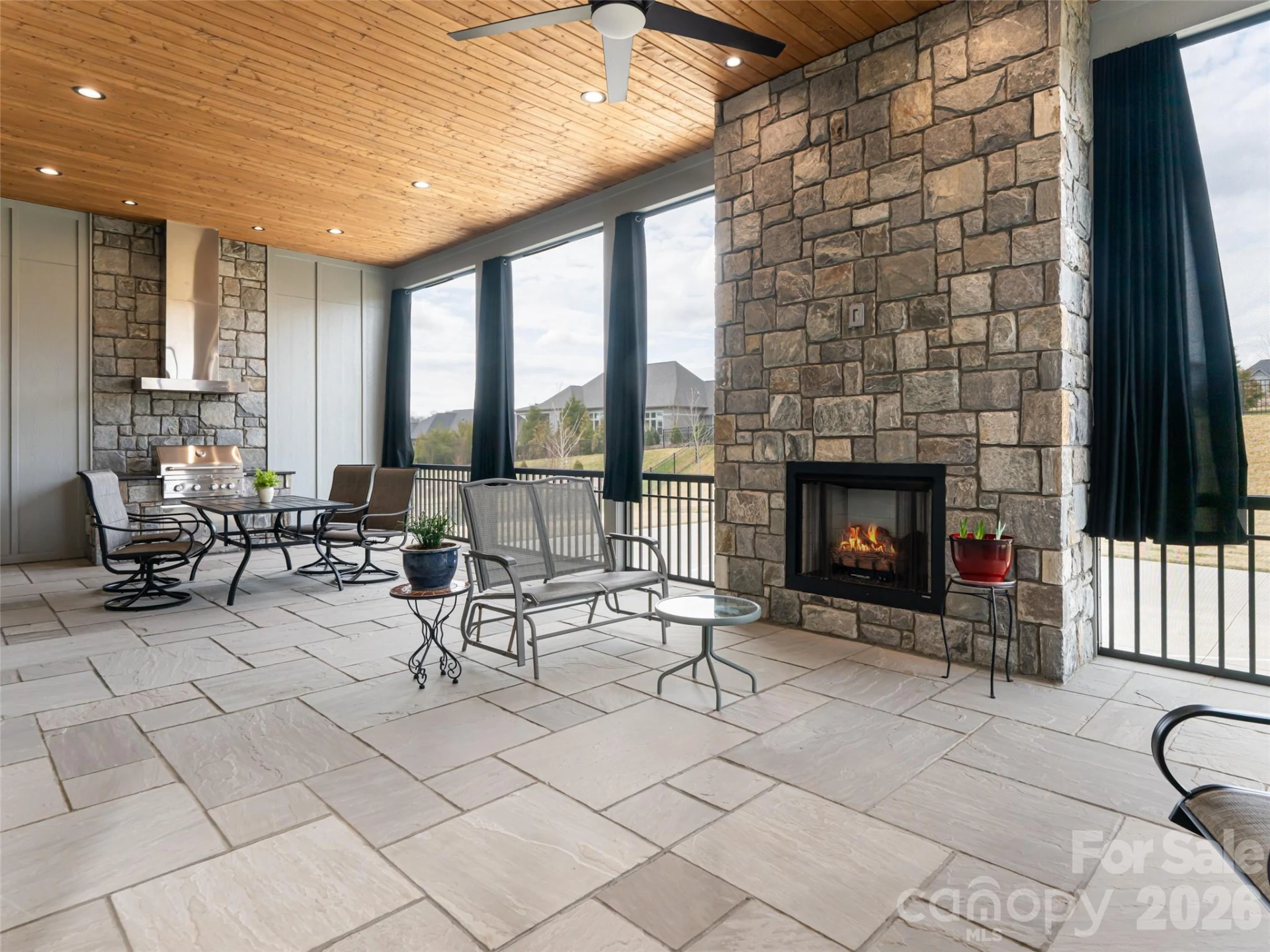 744 Daniel Circle Drive - Photo 36