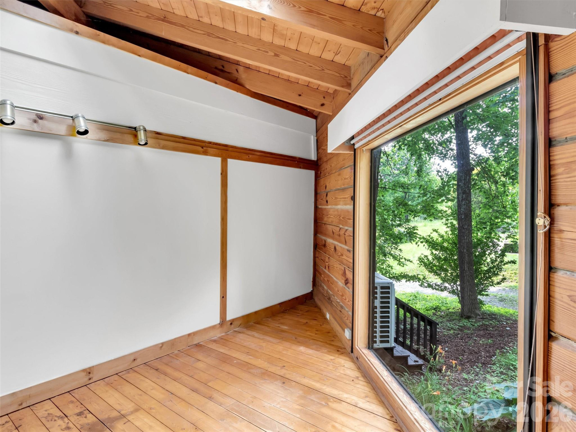 429 Biodome Drive - Photo 18