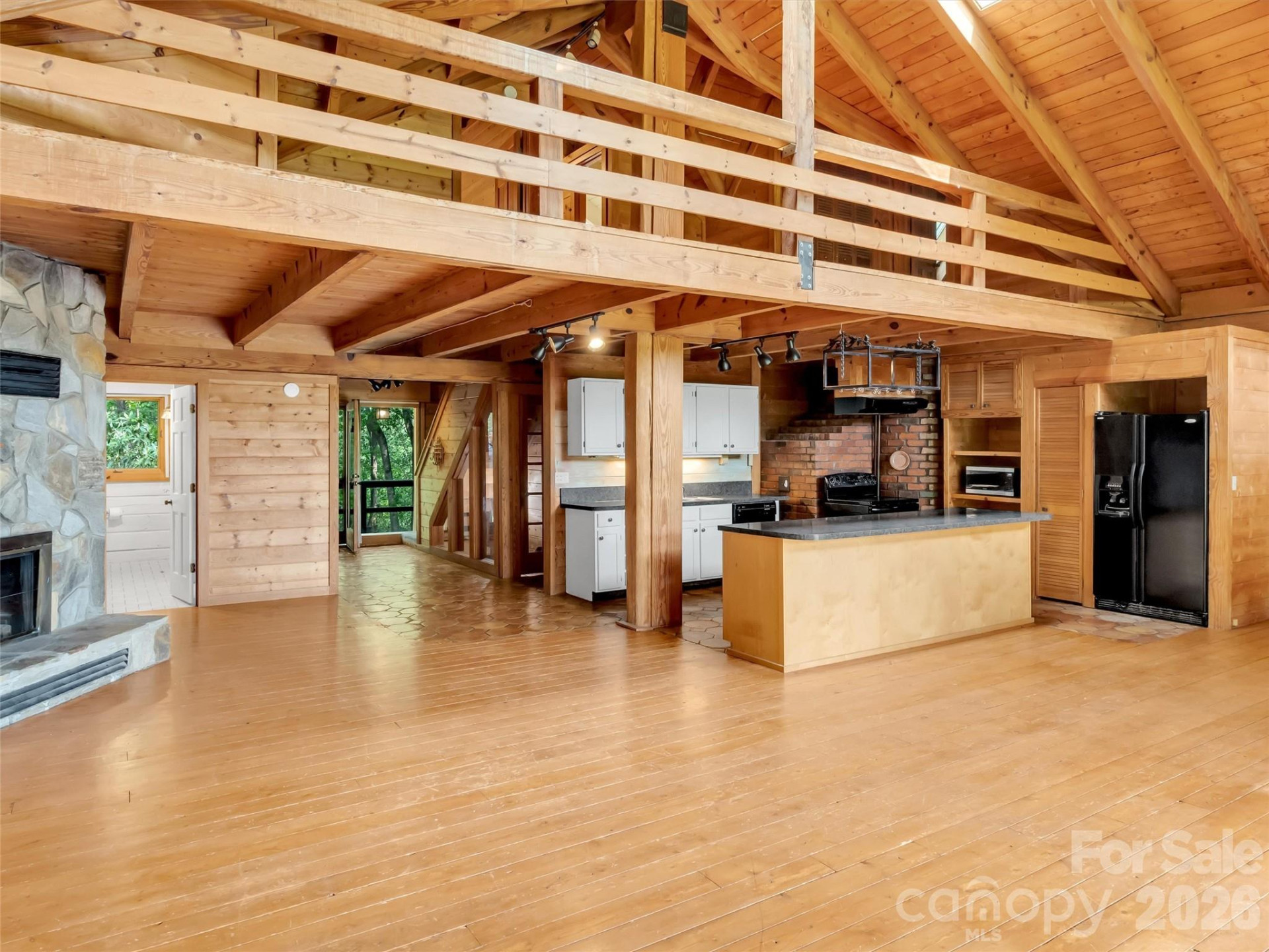 429 Biodome Drive - Photo 9