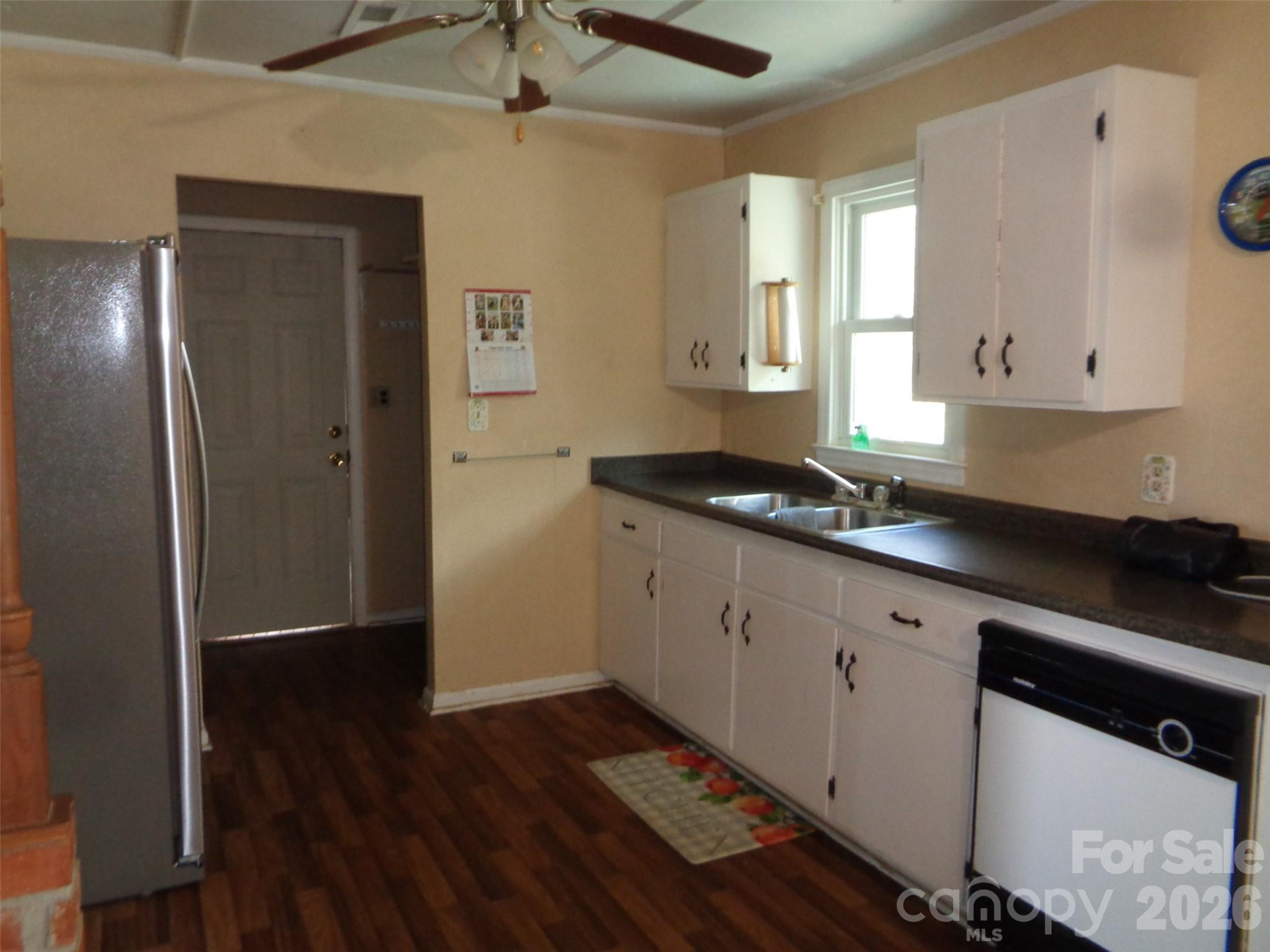 529 Harmon Street - Photo 6