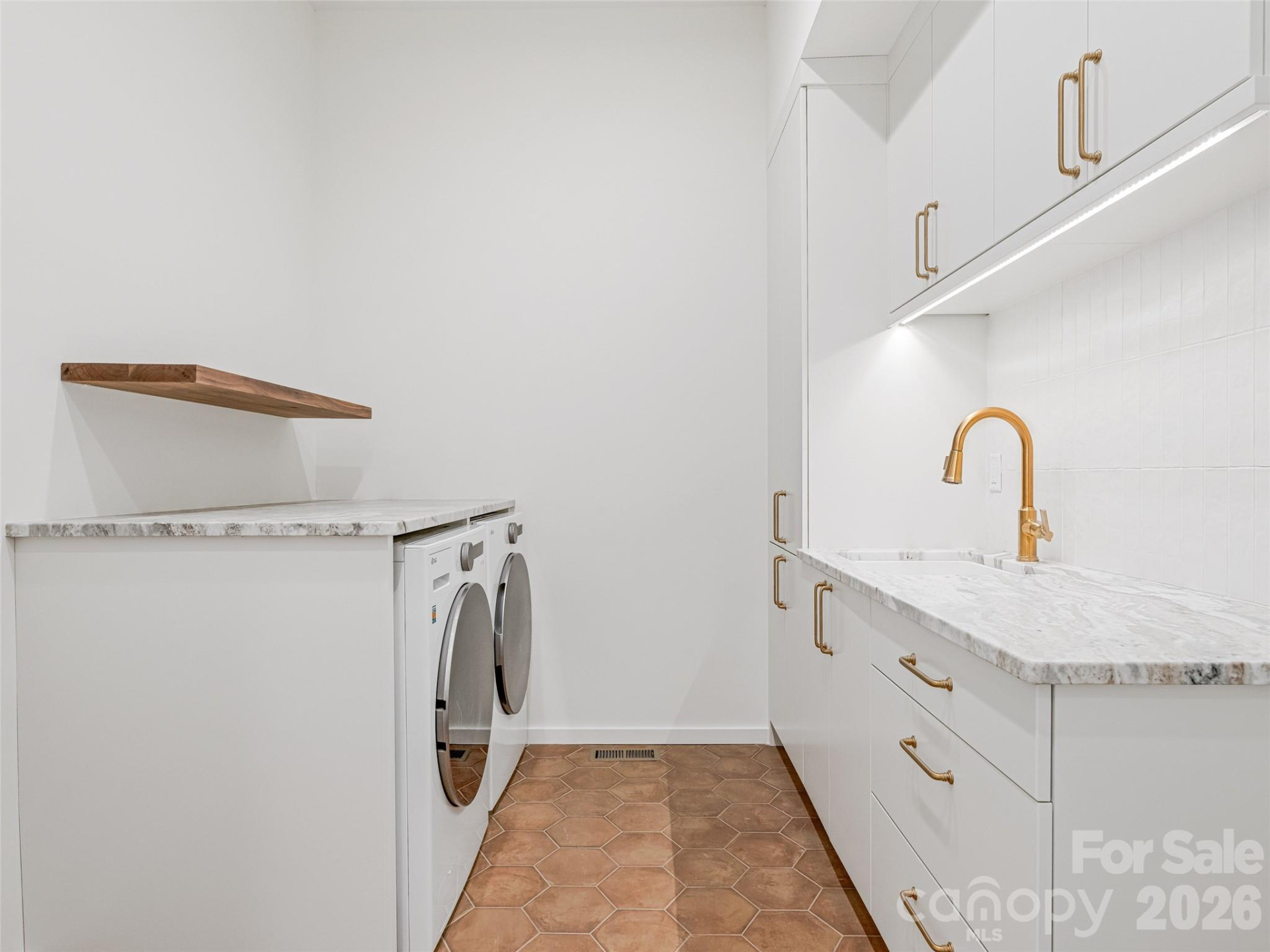 140 Upperfell Court - Photo 32