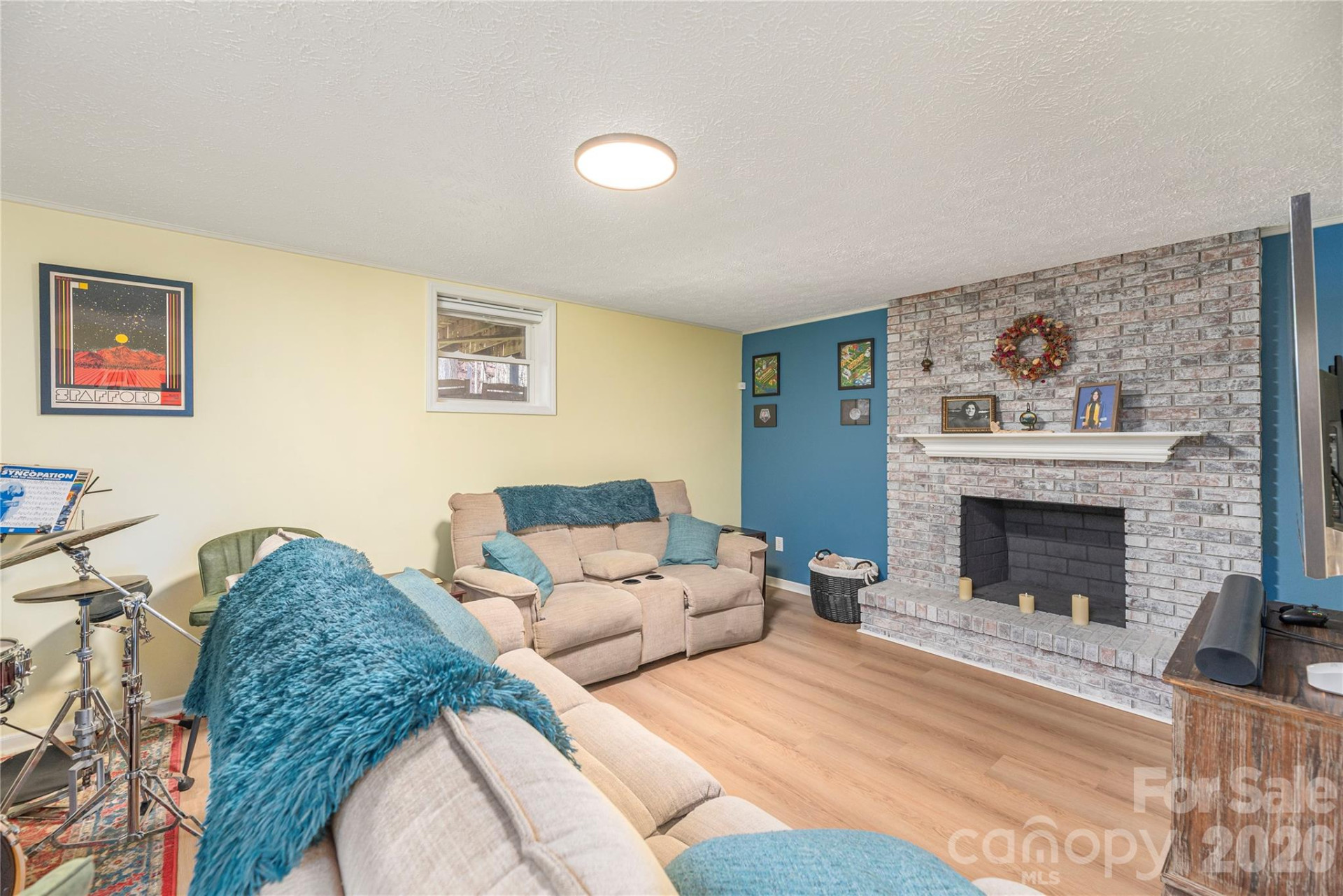 330 Woody Lane - Photo 17