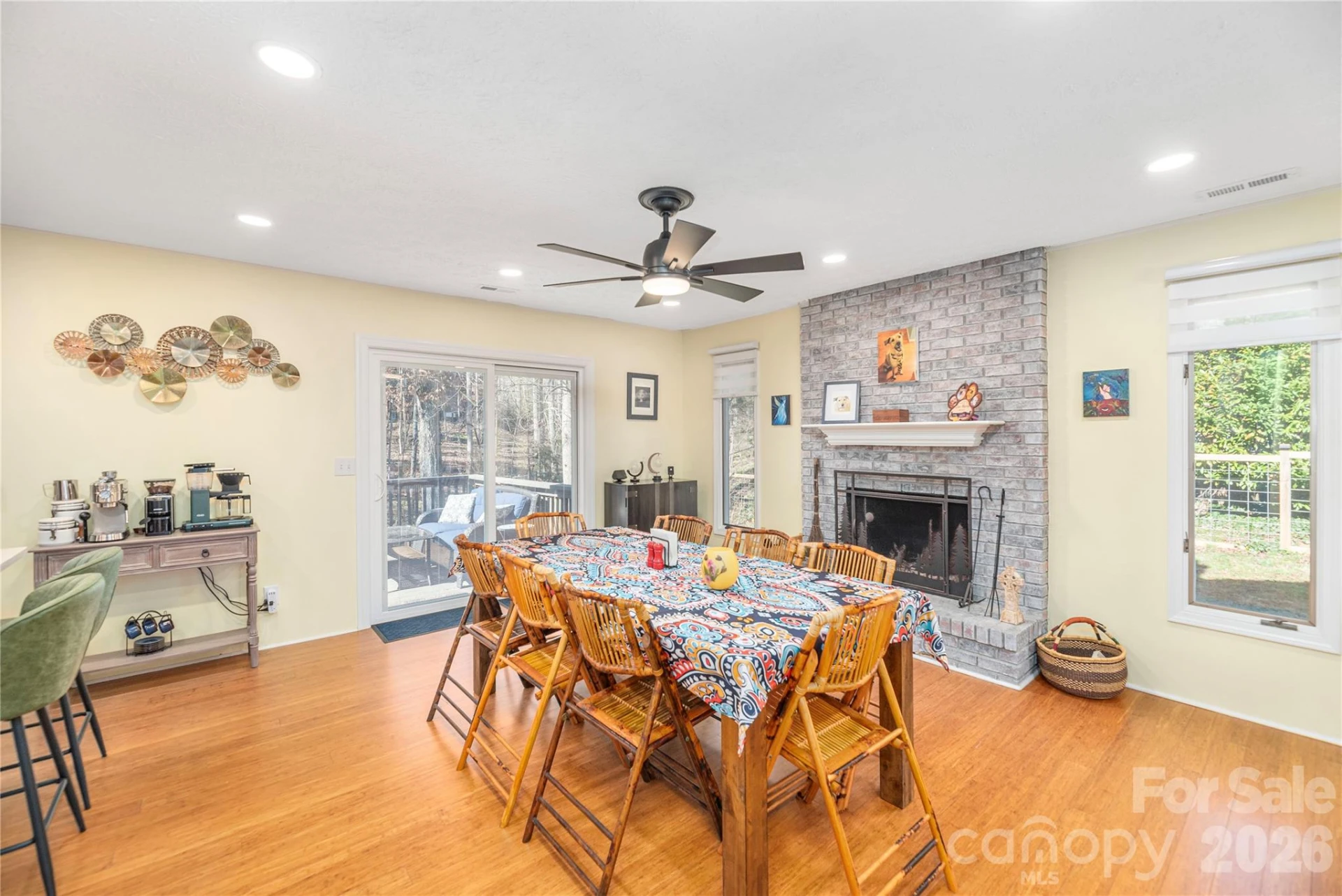 330 Woody Lane - Photo 8