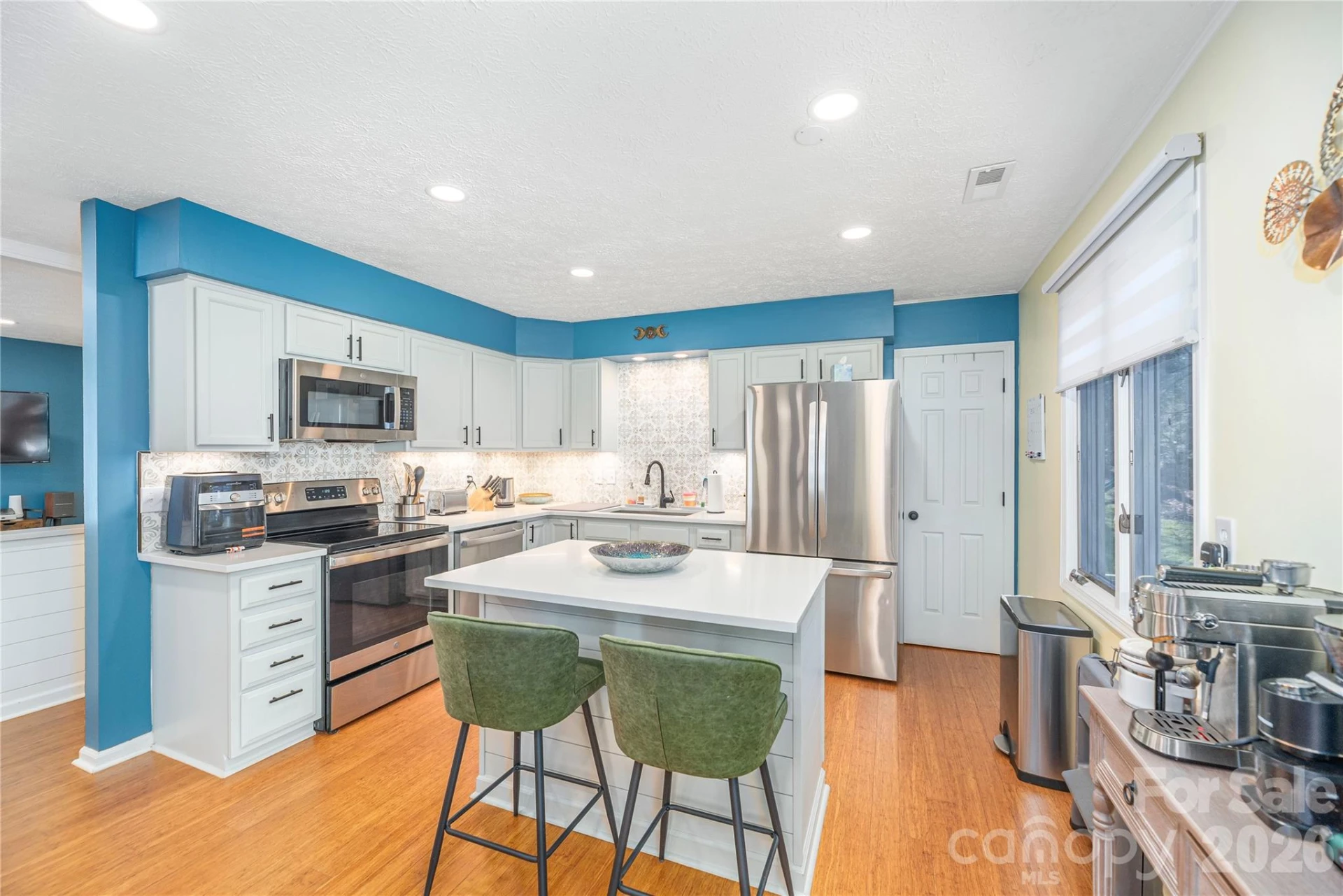 330 Woody Lane - Photo 10