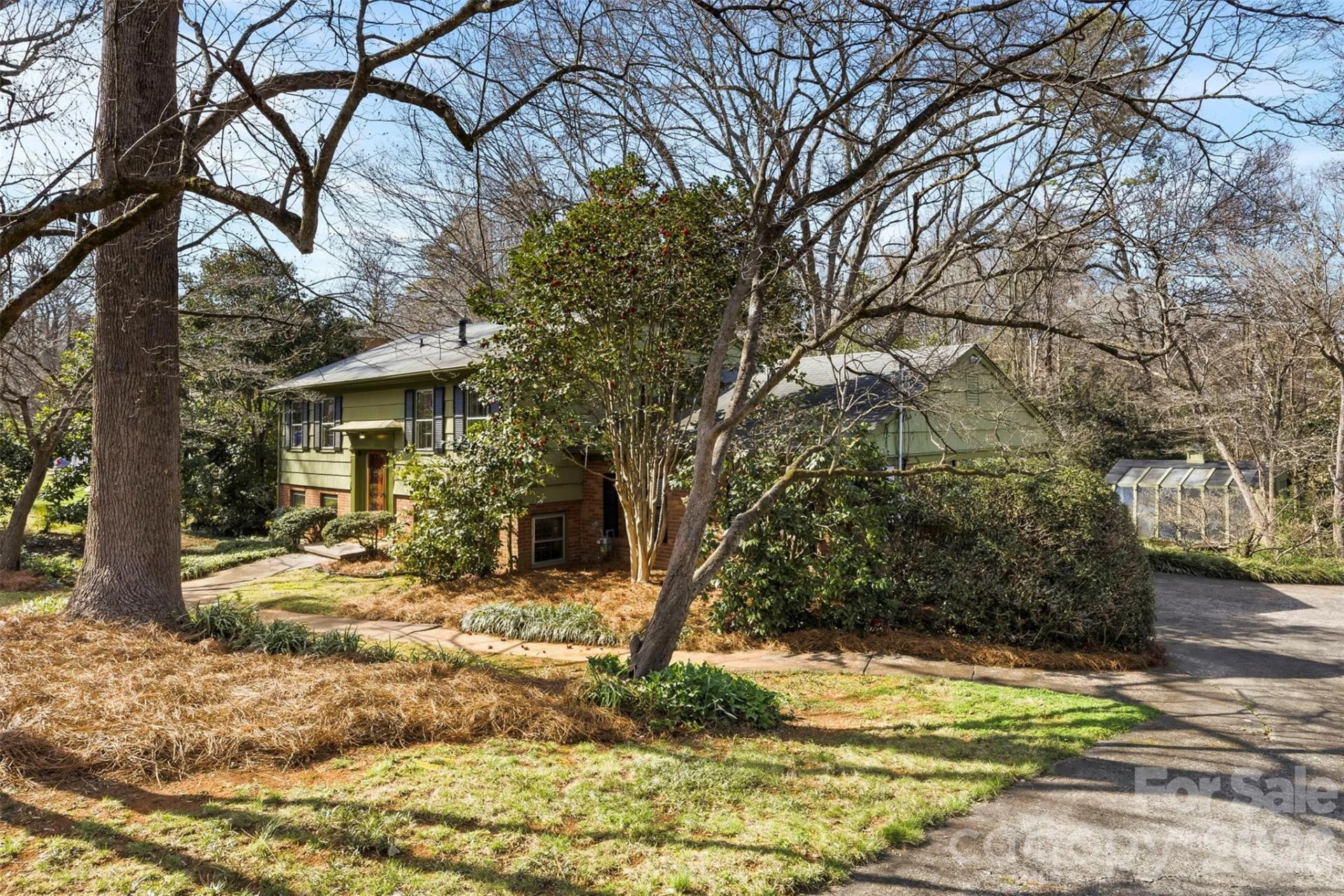 2968 Club Drive - Photo 2