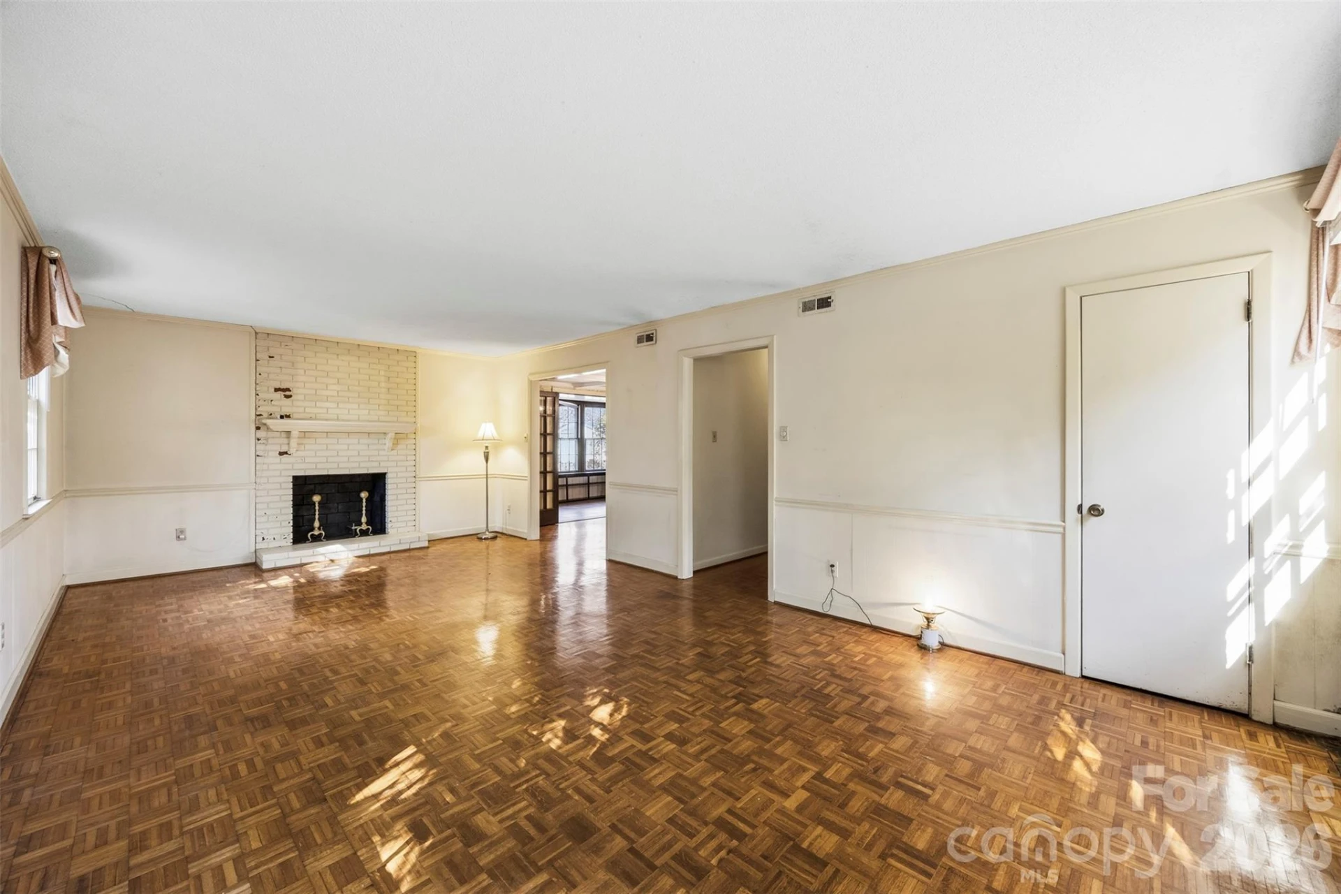 2968 Club Drive - Photo 5