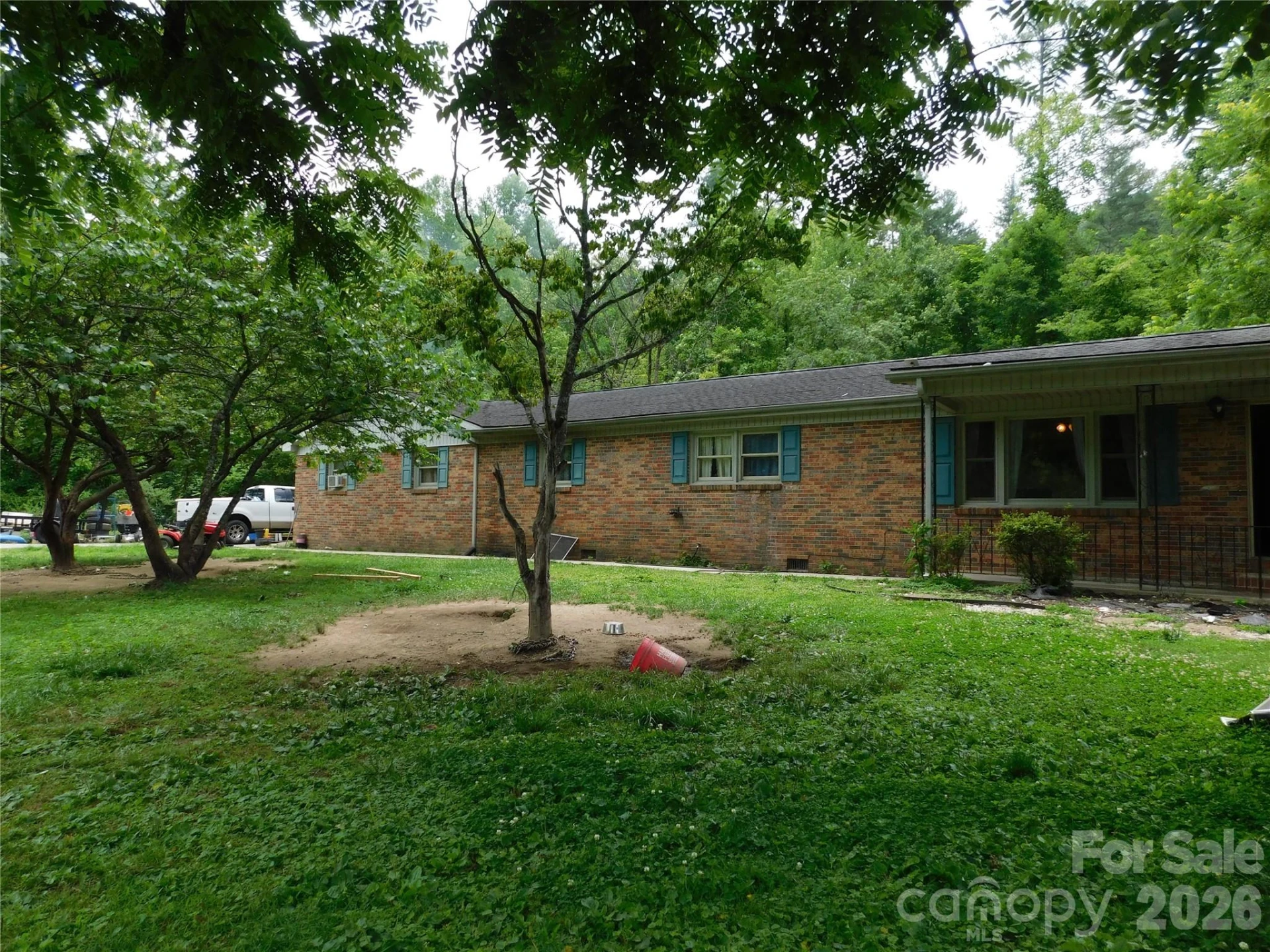 102 Jeff Street - Photo 2