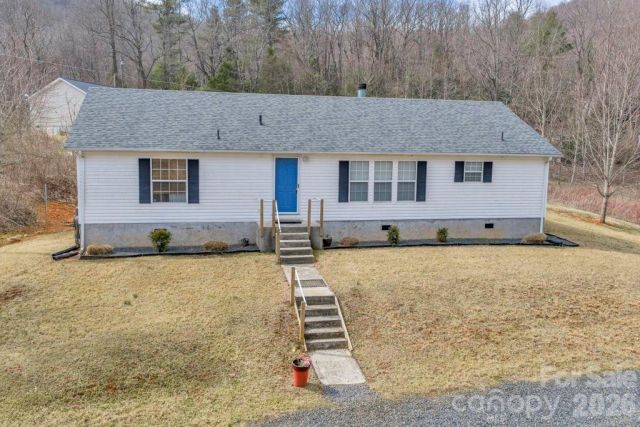 401 Lynn Gap Road, Spruce Pine, NC, 28777