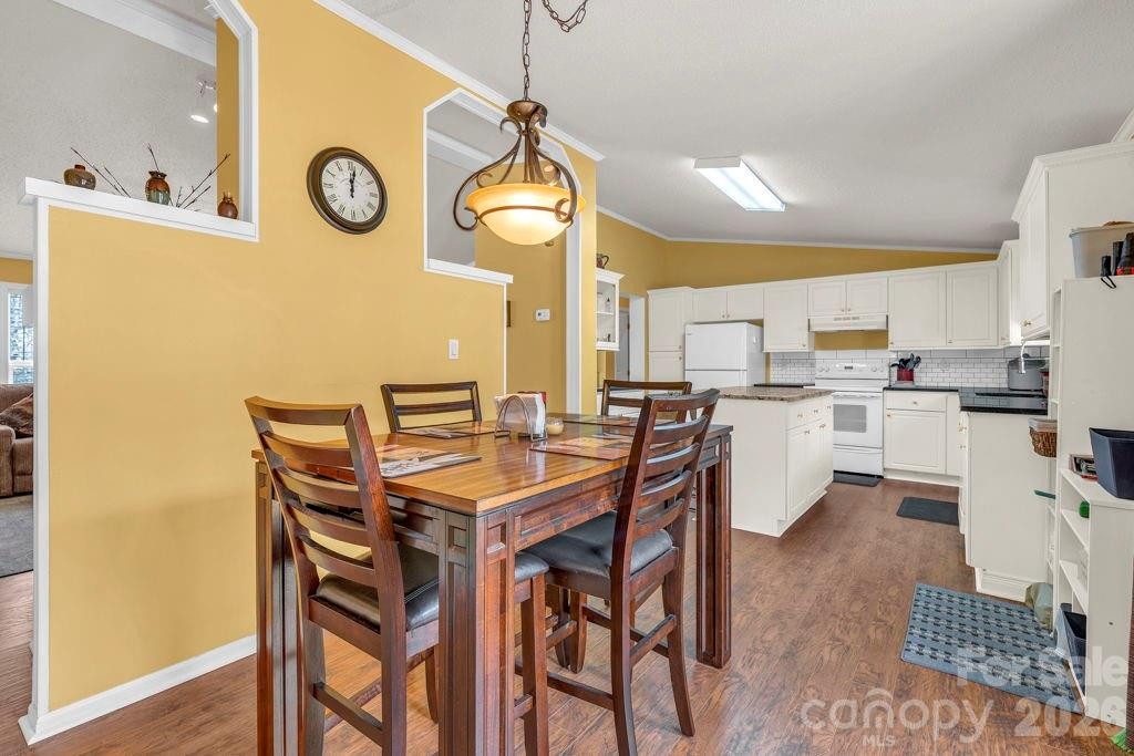 401 Lynn Gap Road - Photo 11