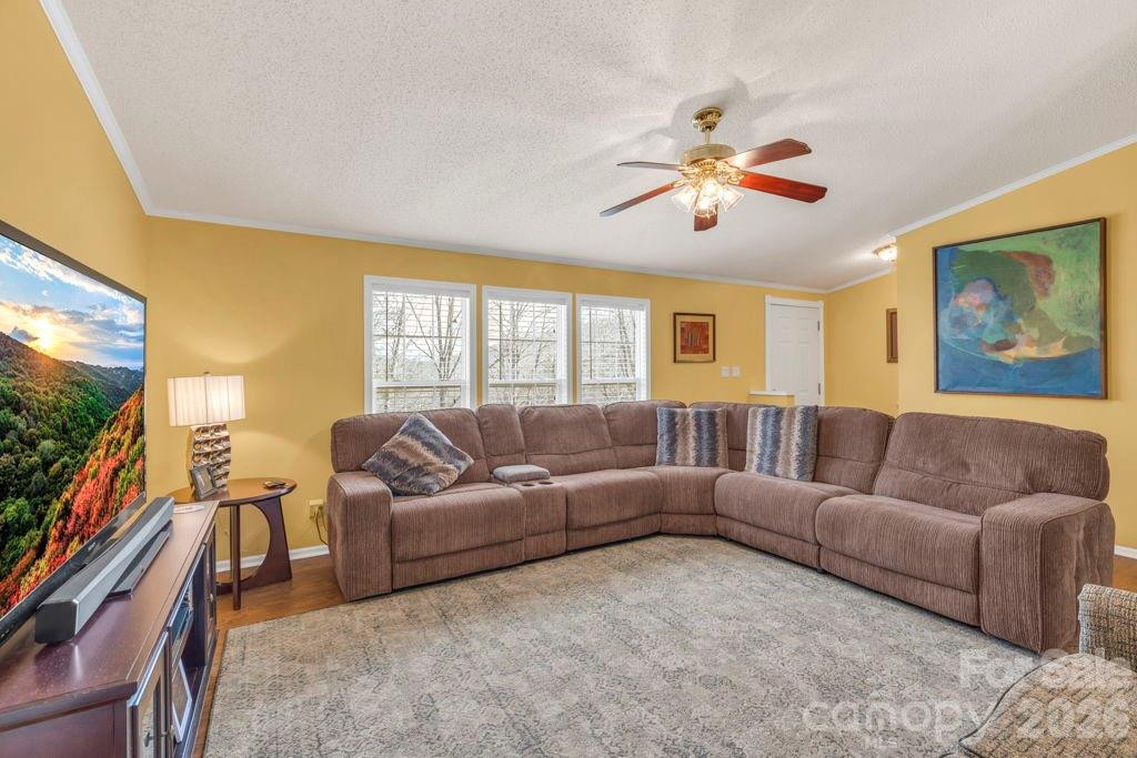 401 Lynn Gap Road - Photo 14