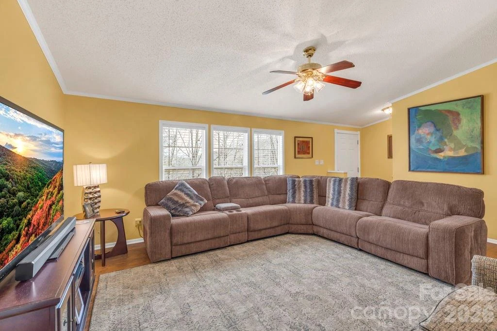 401 Lynn Gap Road - Photo 14