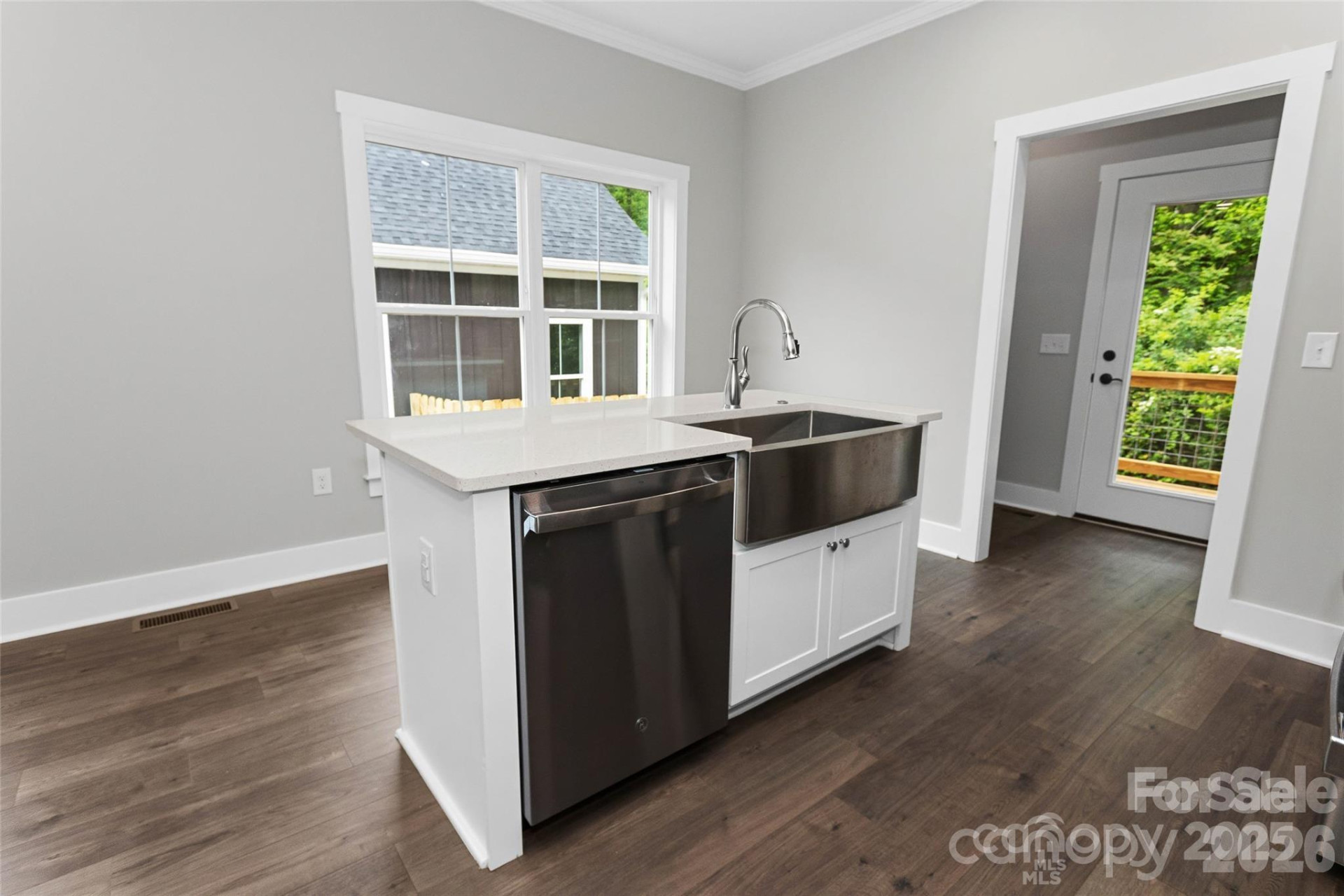 114 Orchard Street - Photo 3