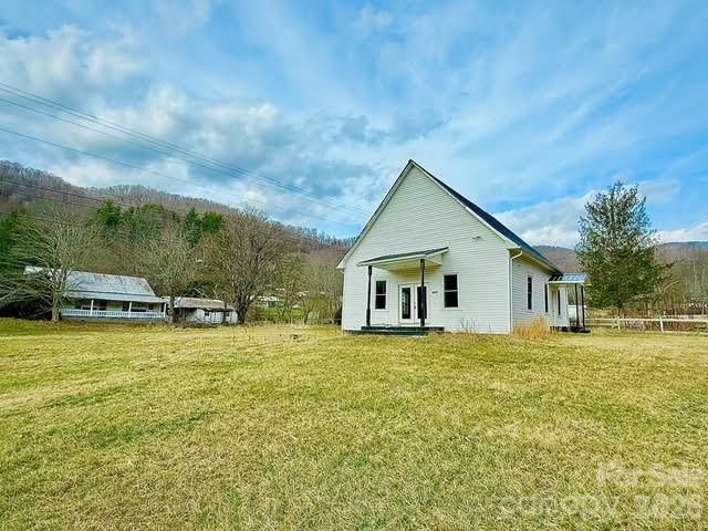 6367 NC 261 Highway, Bakersville, NC, 28705