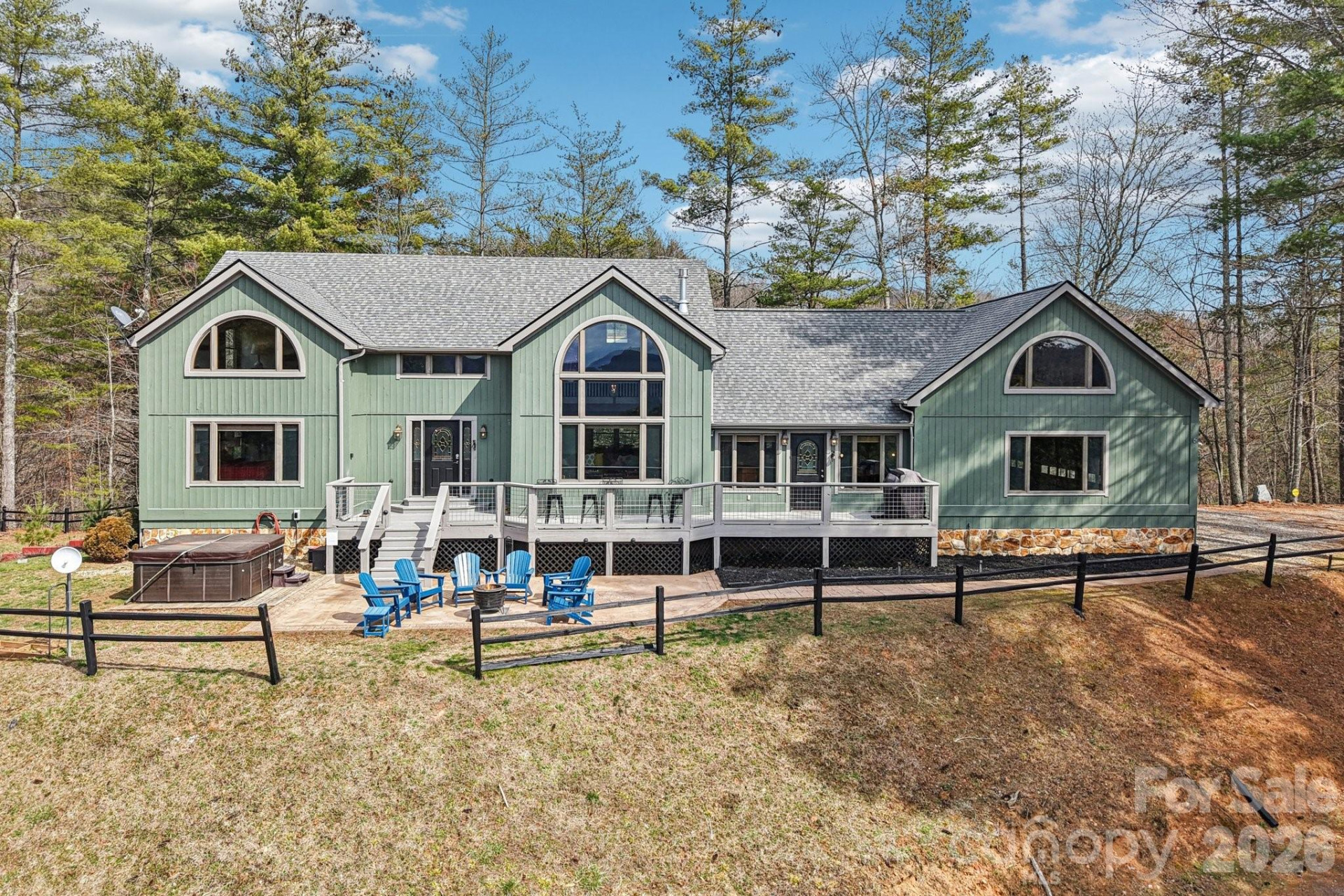 28 Nantahala Ridge