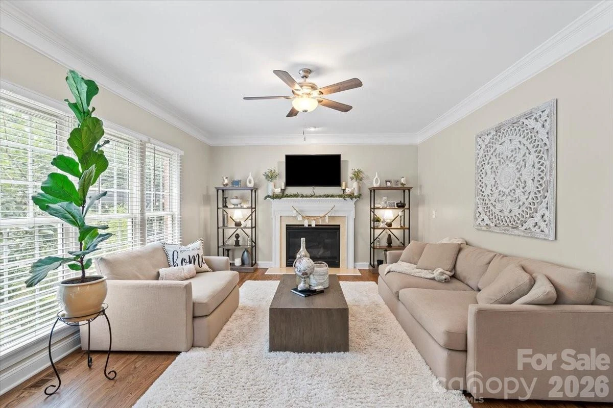 501 Conaway Court - Photo 12