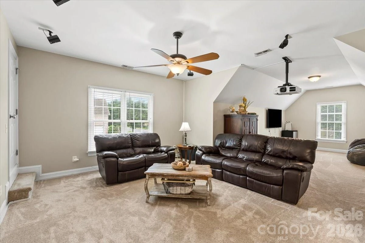 501 Conaway Court - Photo 21
