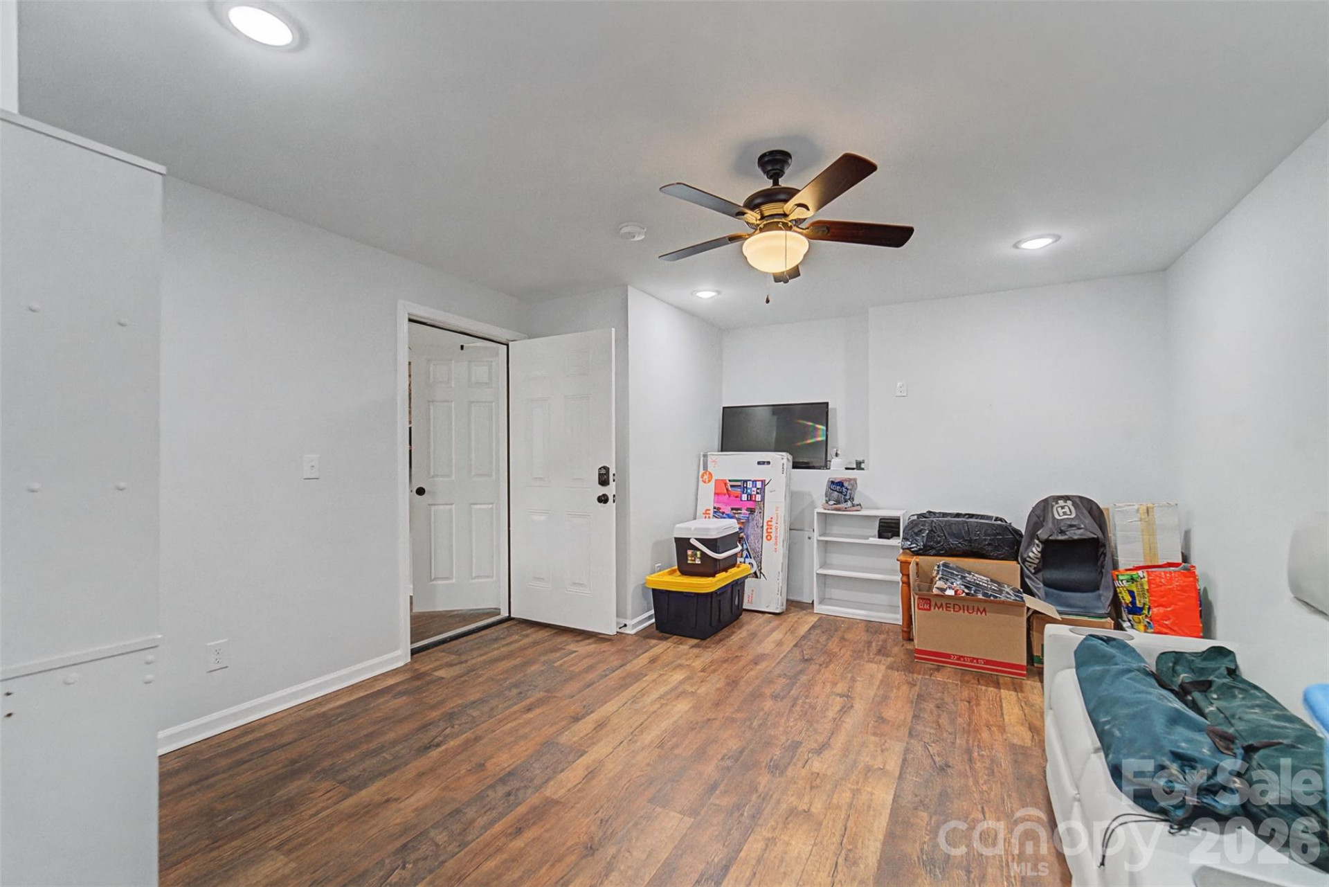 89 Stratford Place - Photo 16