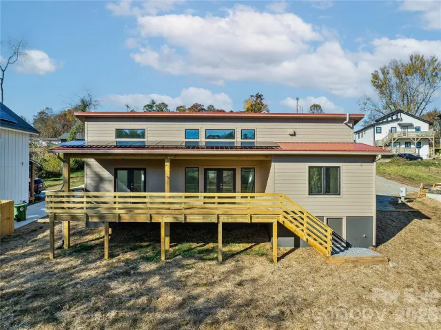 326 Emma Road
