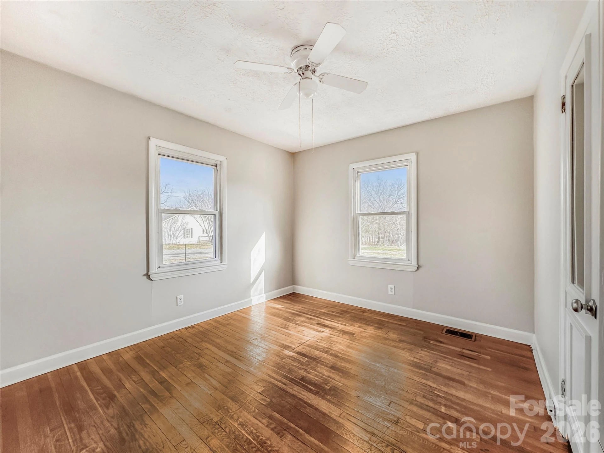 606 Park Avenue - Photo 21