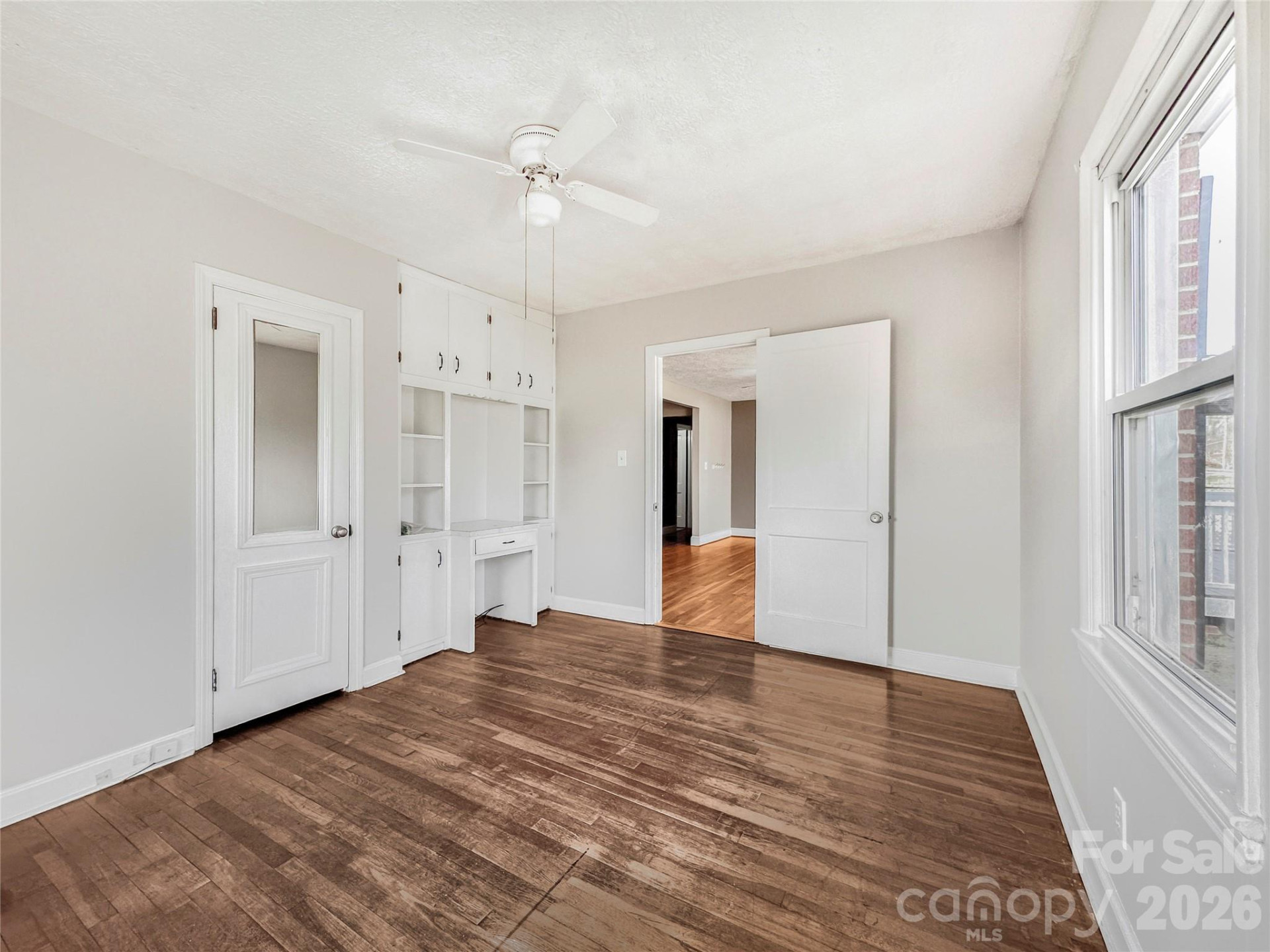 606 Park Avenue - Photo 26
