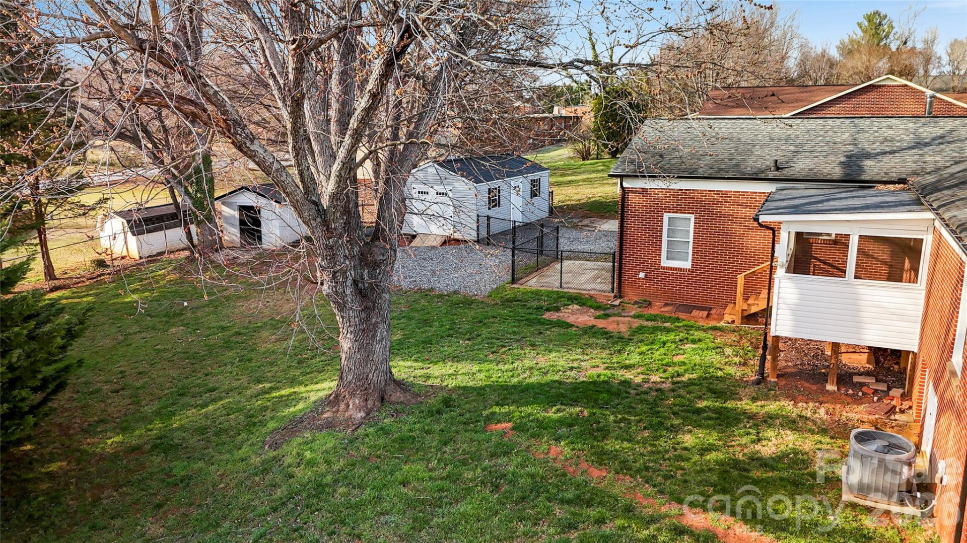 606 Park Avenue - Photo 36