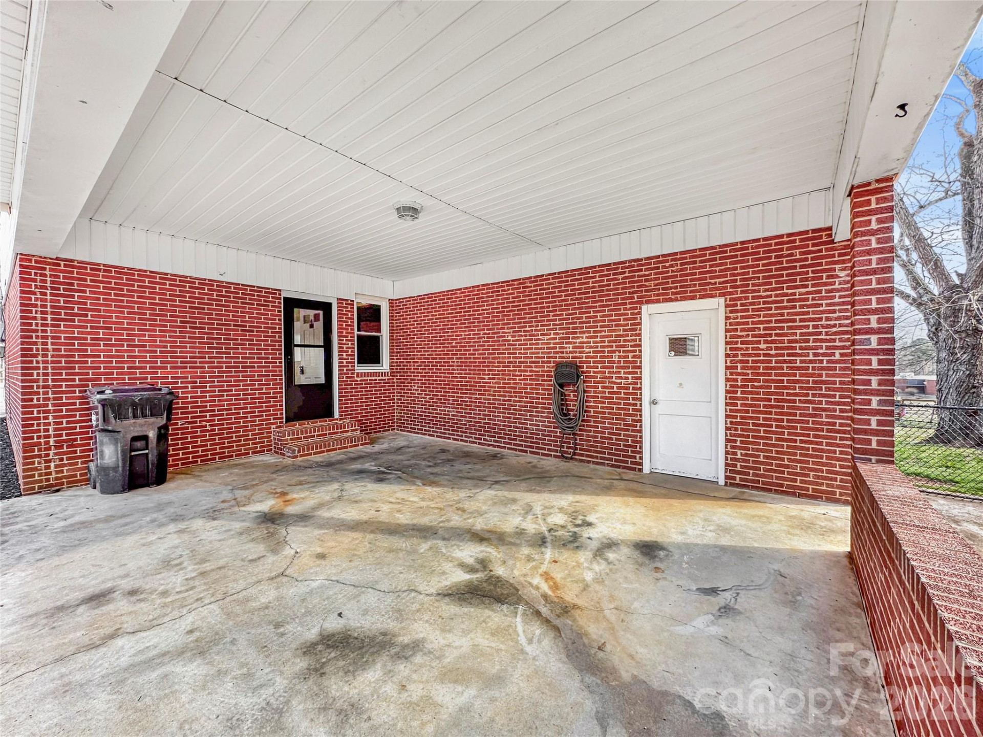 606 Park Avenue - Photo 9