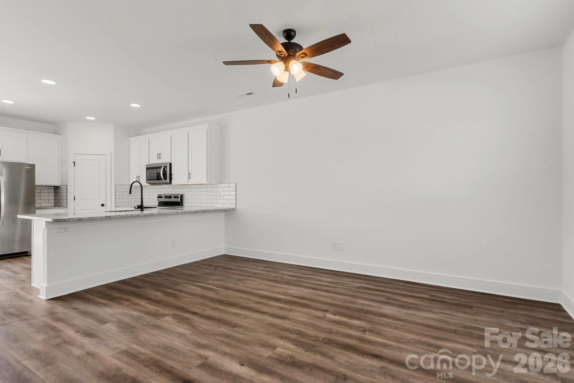 105 Indian Wells Court - Photo 4
