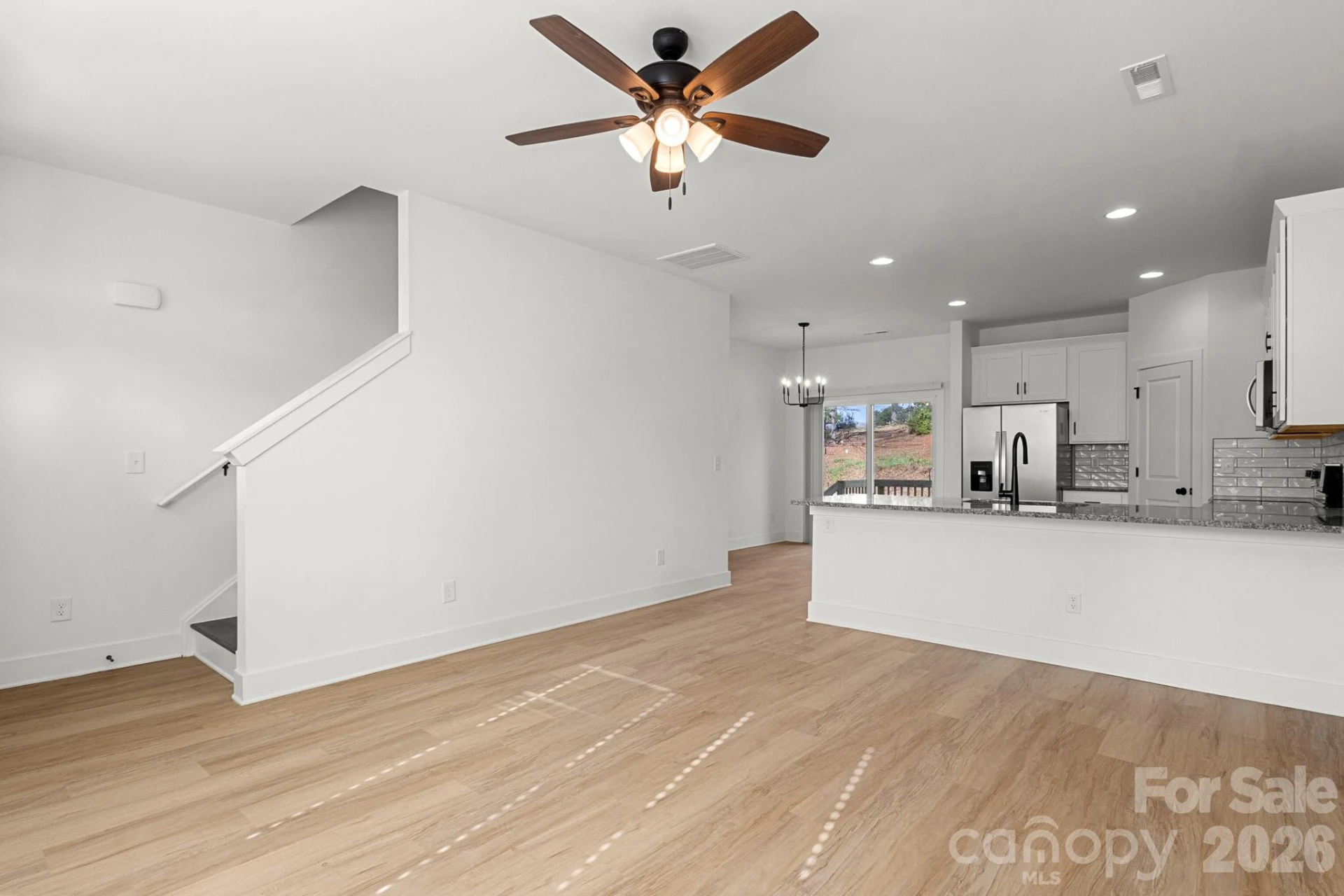 106 Indian Wells Court - Photo 4