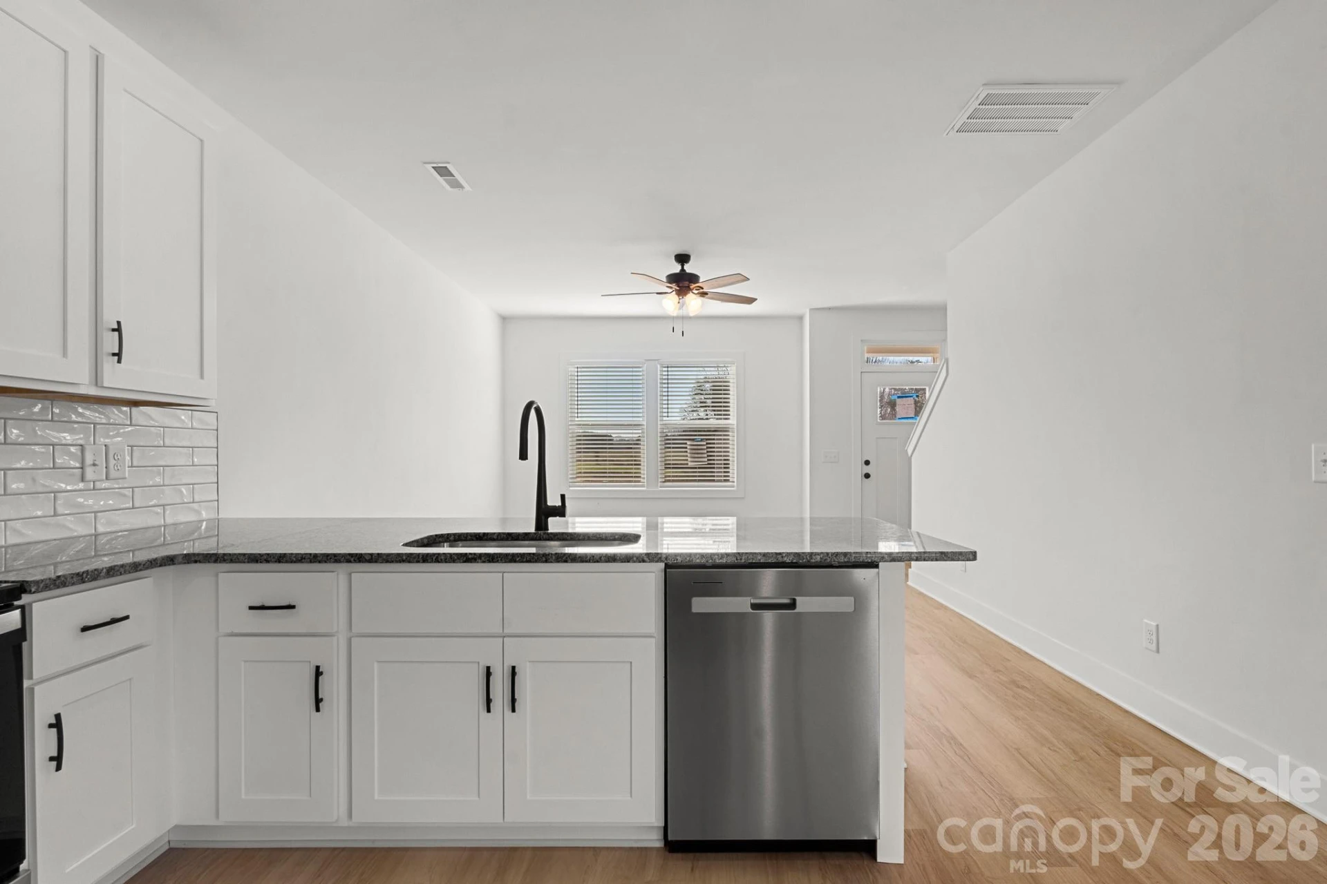 106 Indian Wells Court - Photo 8