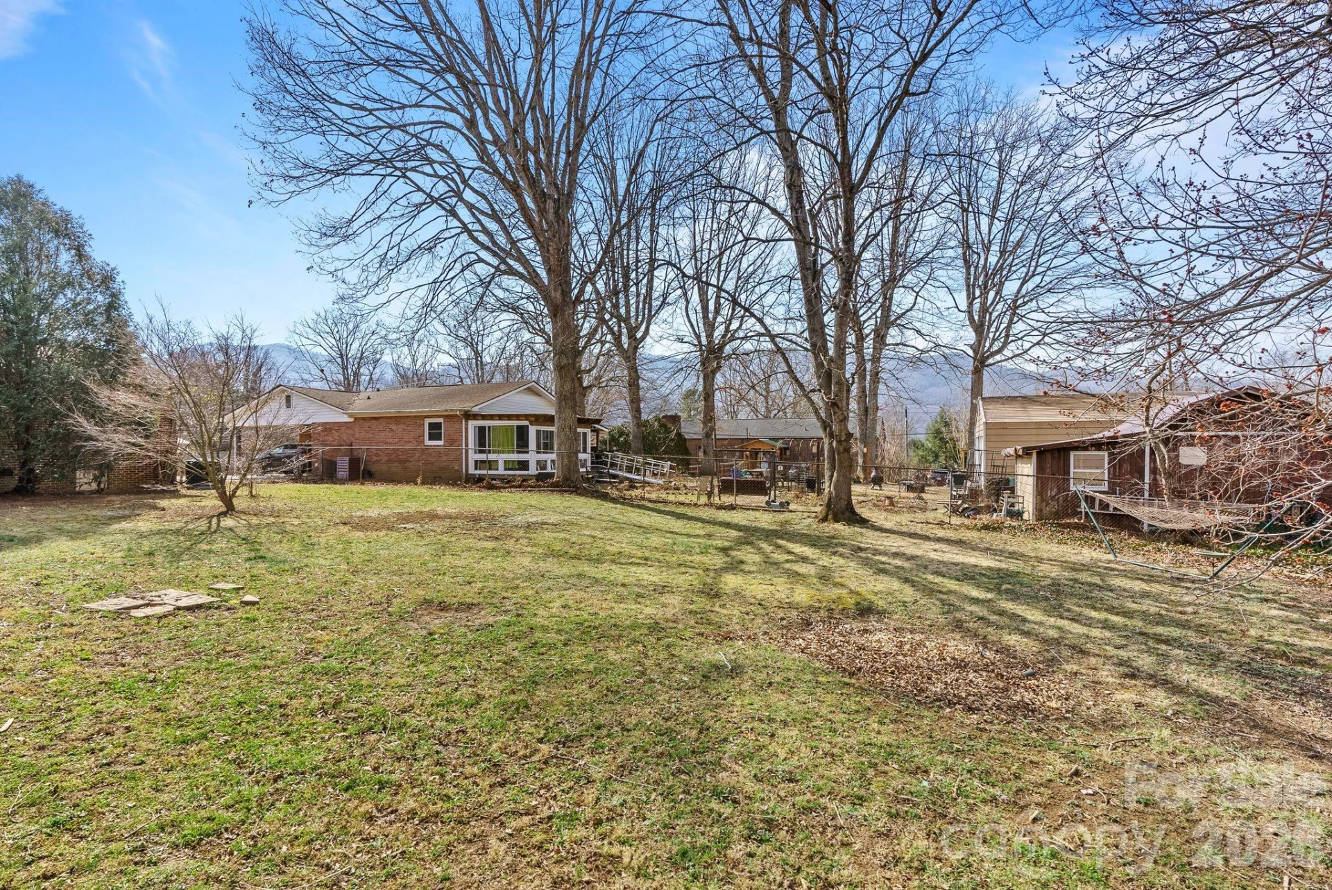 303 Stonewall Avenue - Photo 28