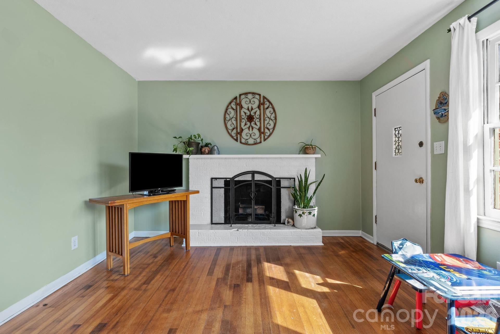 303 Stonewall Avenue - Photo 7