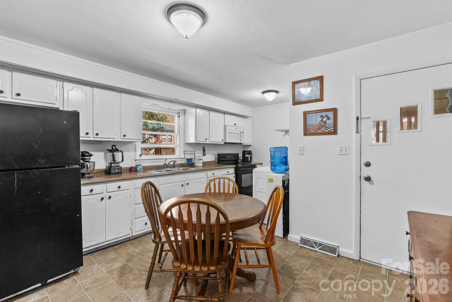303 Stonewall Avenue - Photo 9