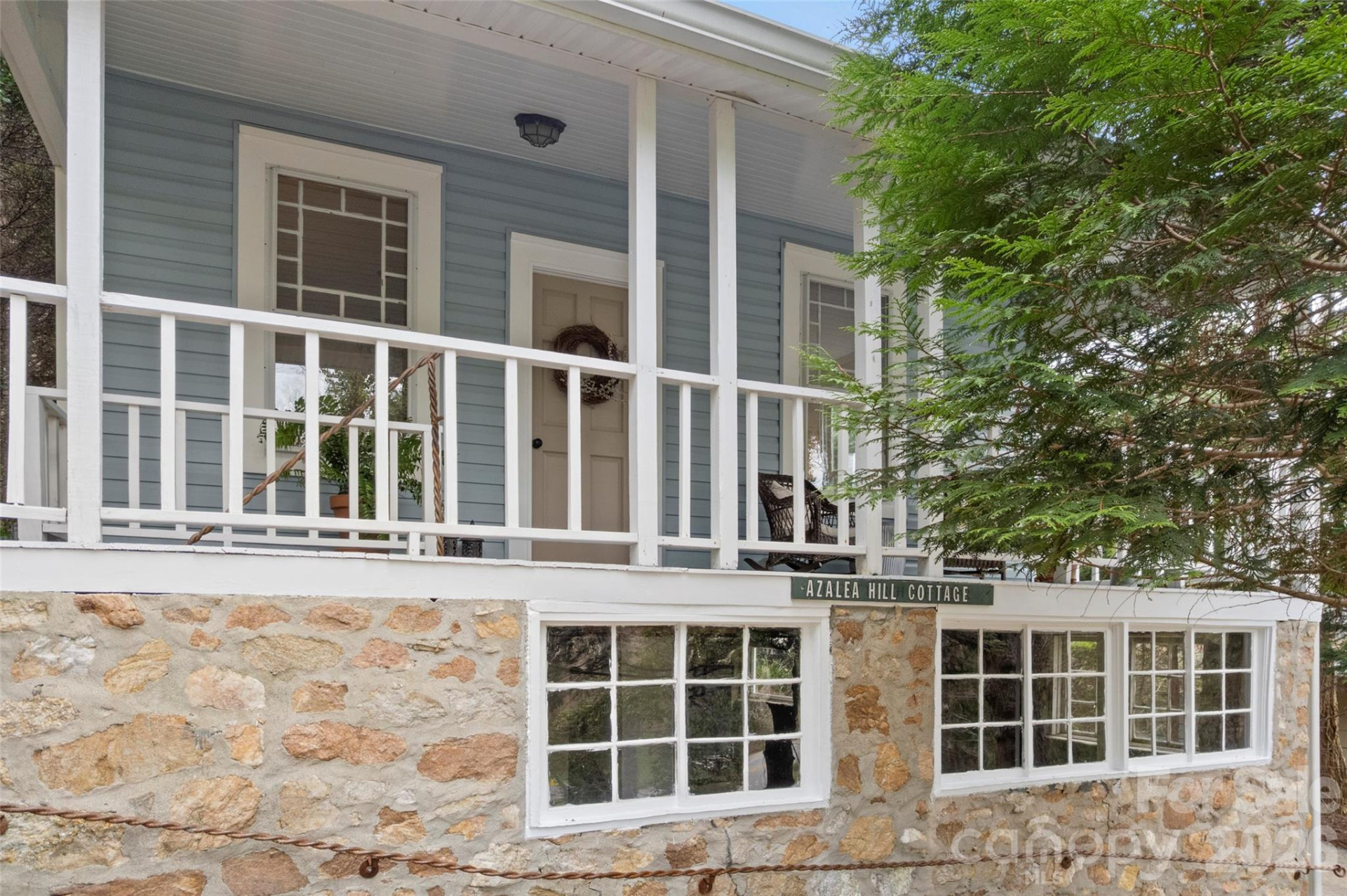 255 Hinson Terrace Drive - Photo 2