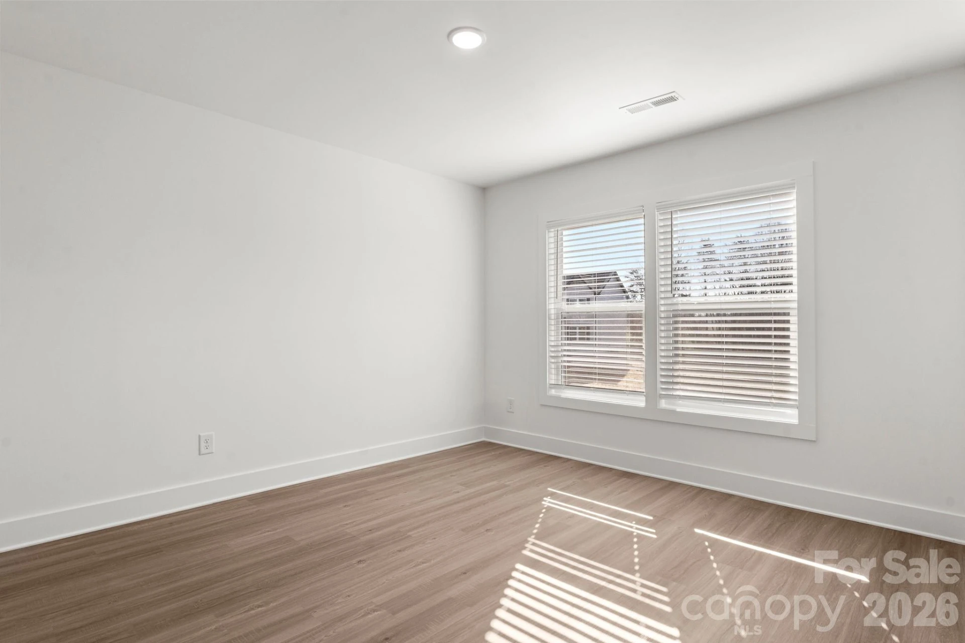 114 Indian Wells Court - Photo 32