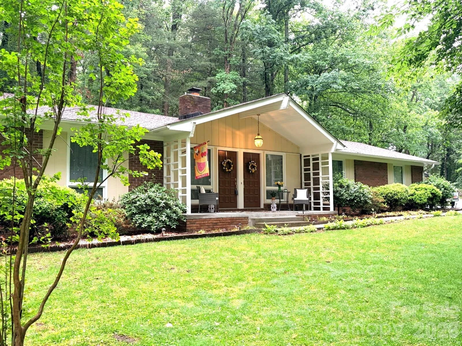 106 Laurel Lane - Photo 2