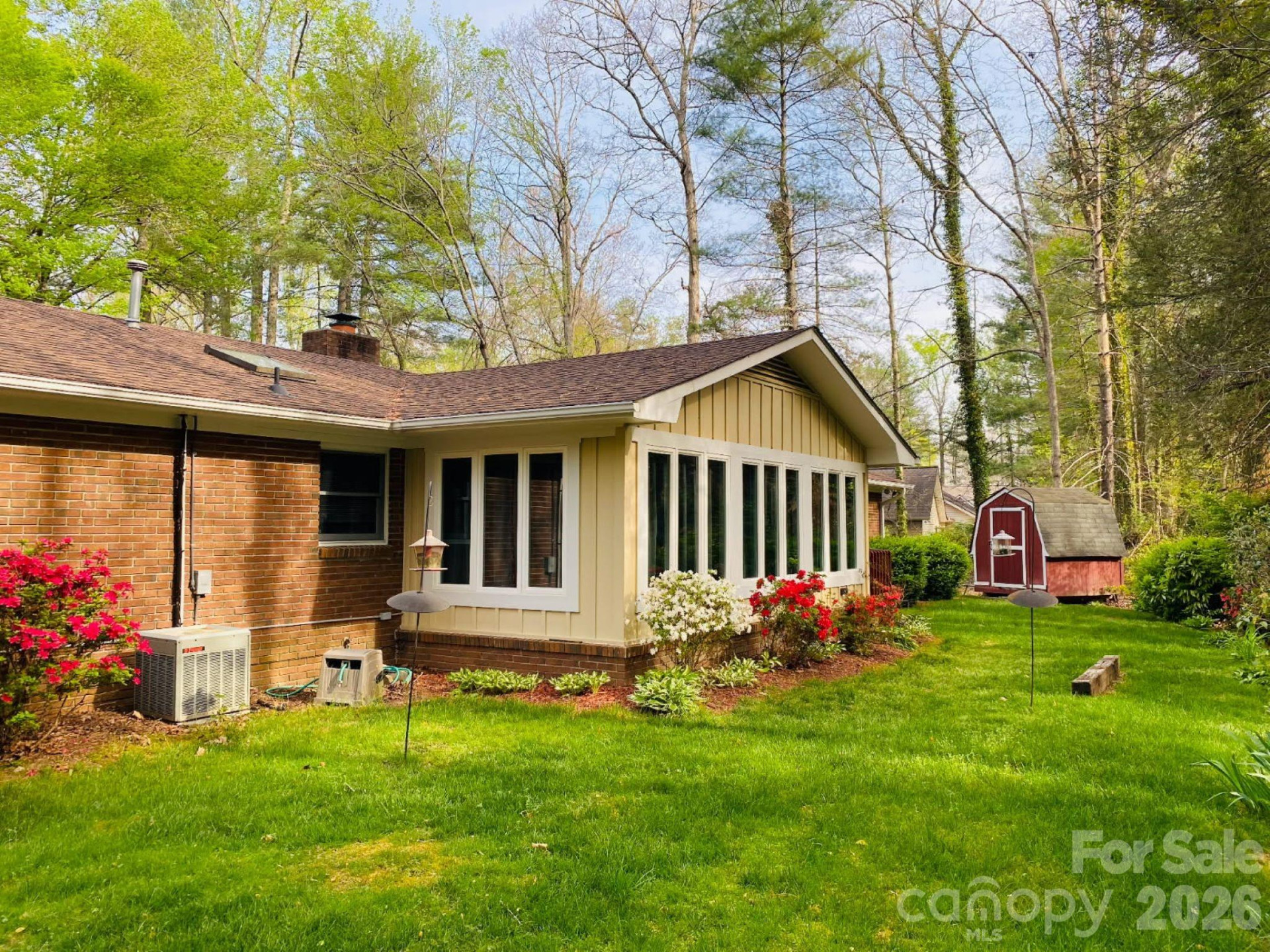 106 Laurel Lane - Photo 4