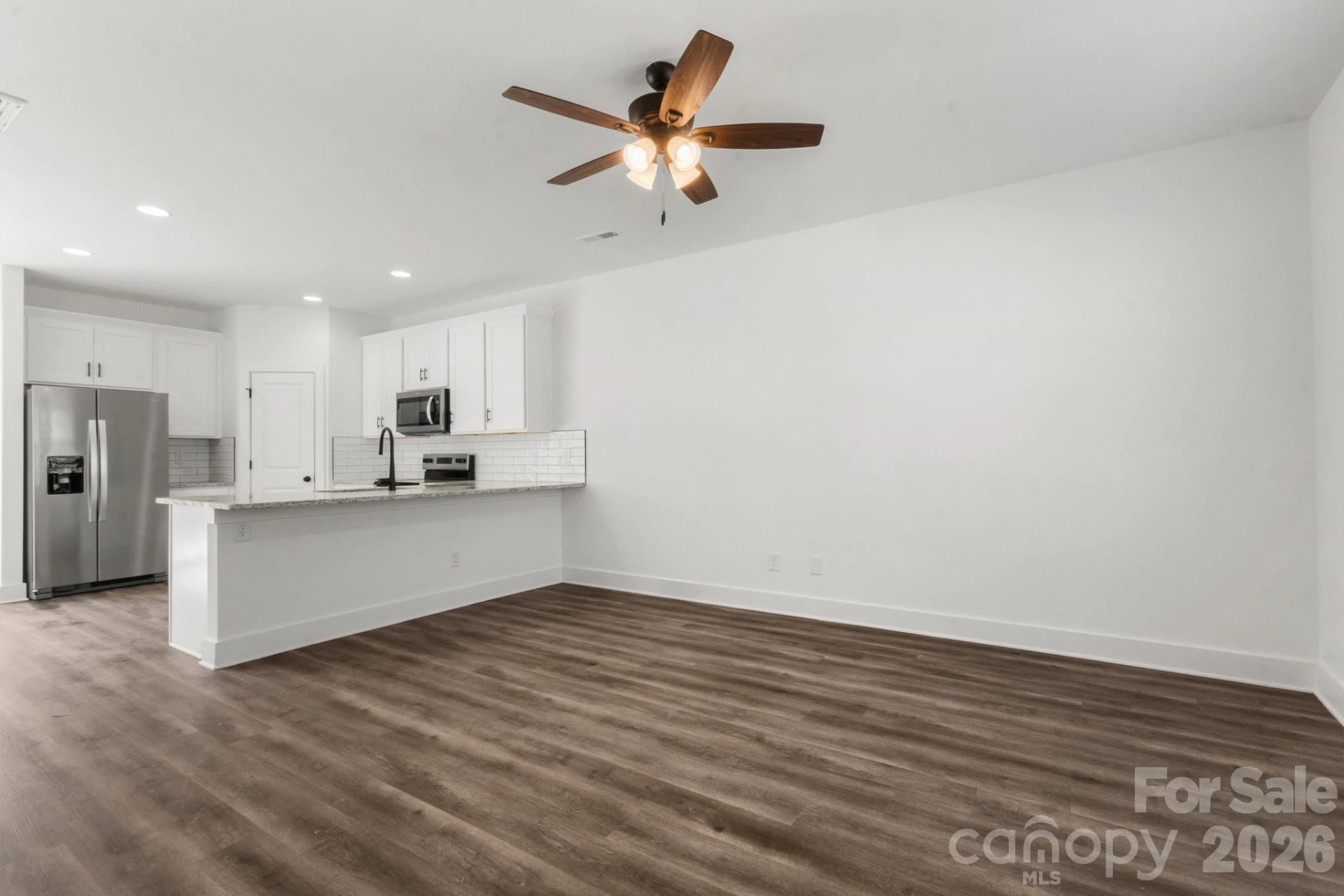 115 Indian Wells Court - Photo 2