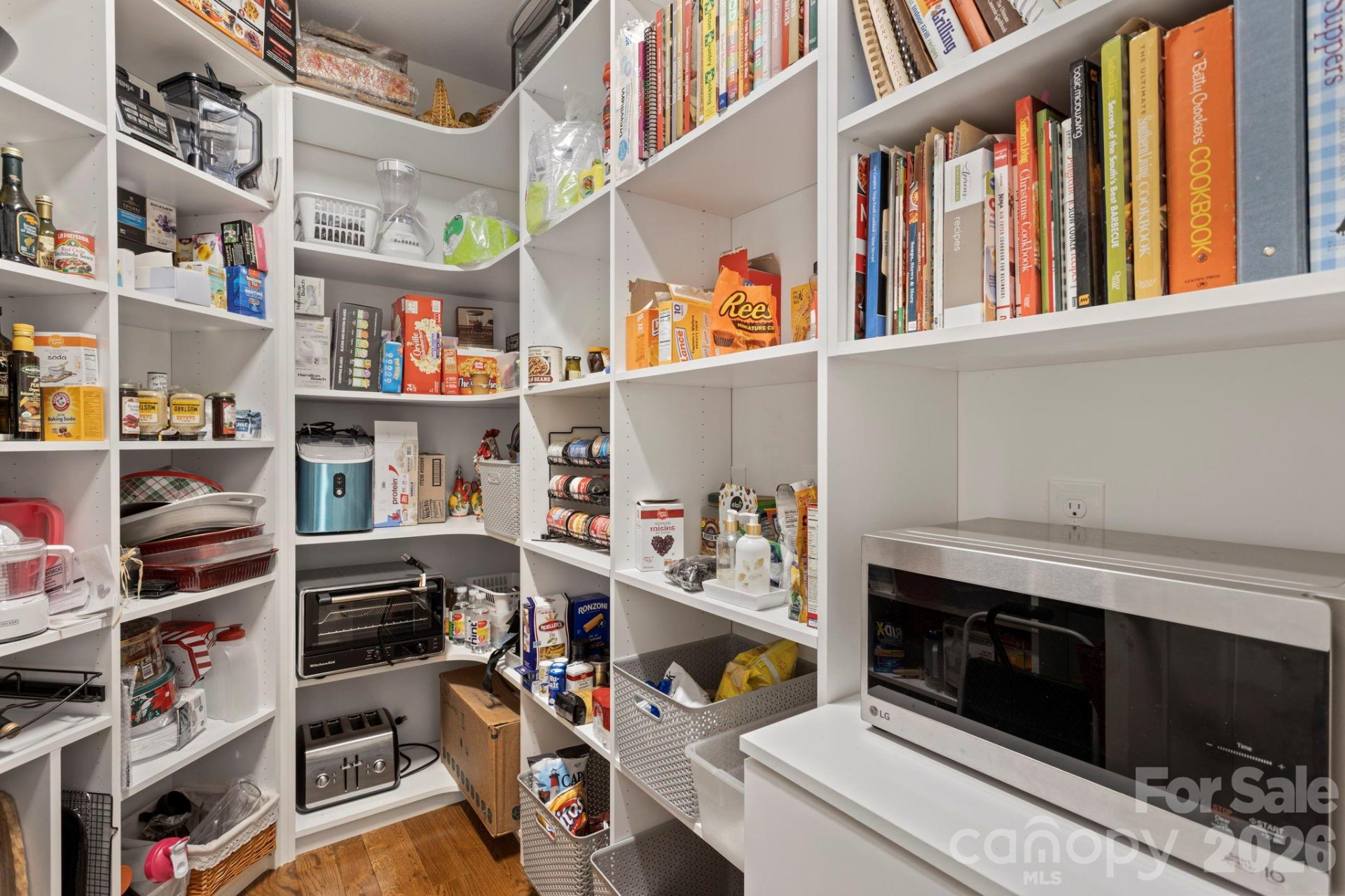 719 Overlook Drive - Photo 18