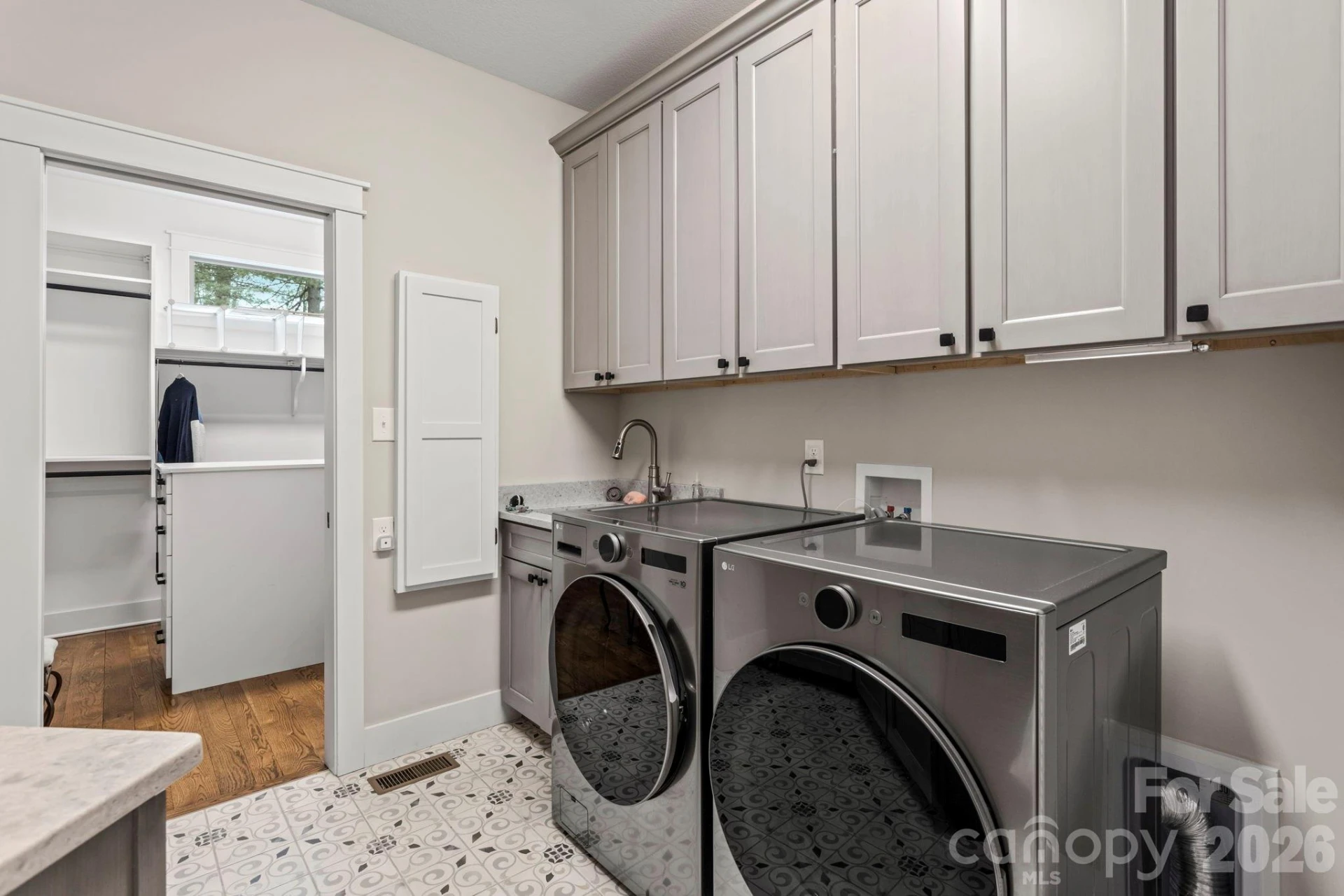 719 Overlook Drive - Photo 28
