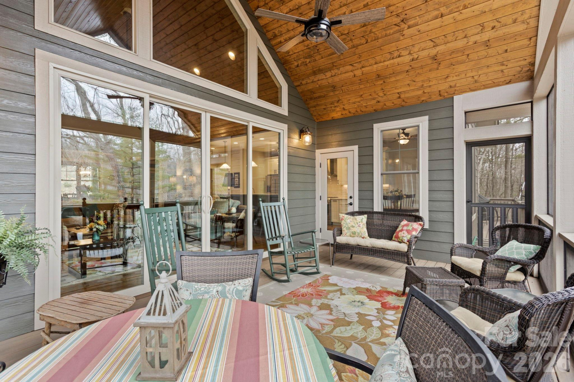 719 Overlook Drive - Photo 40