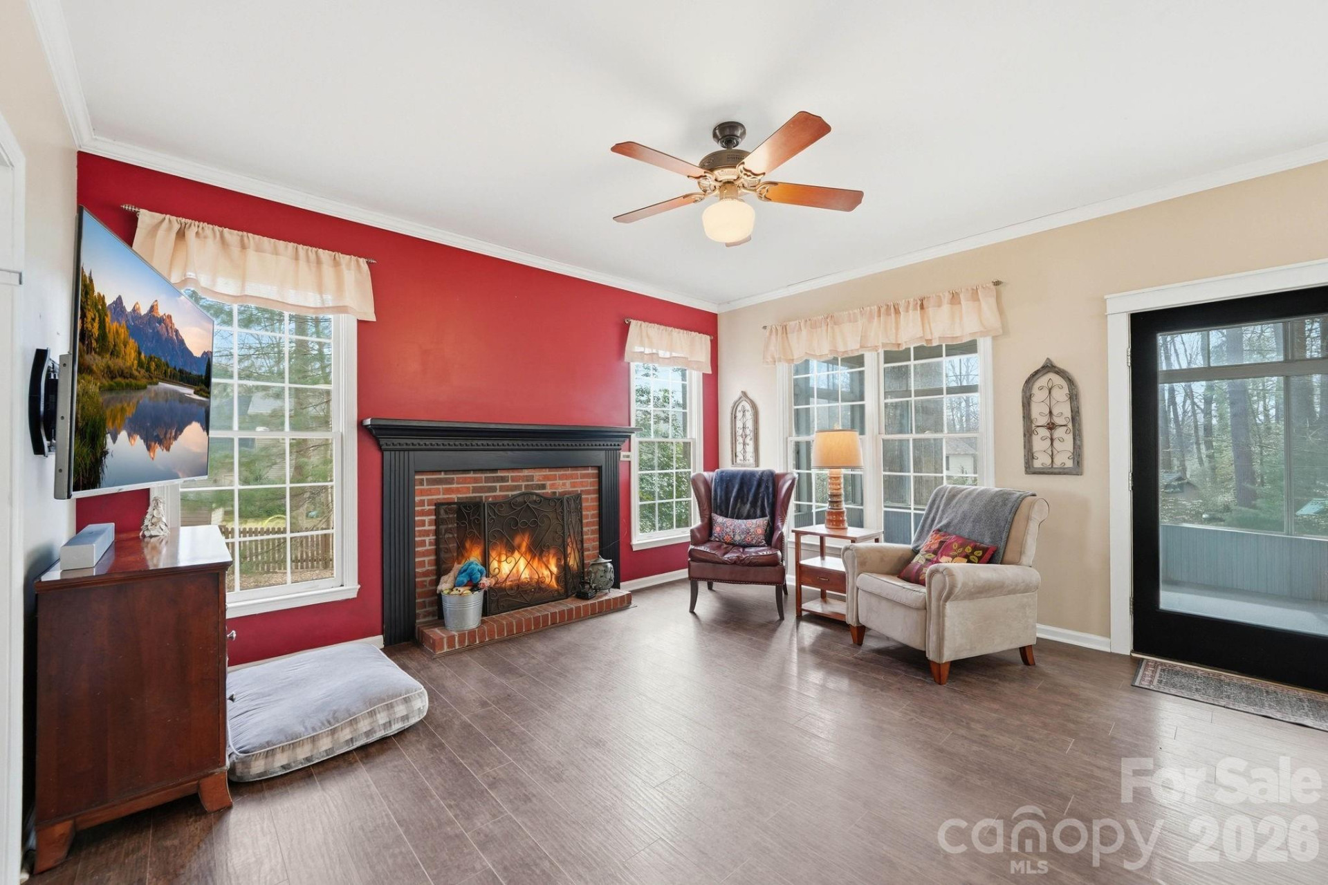 242 Windsor Forest Circle - Photo 7