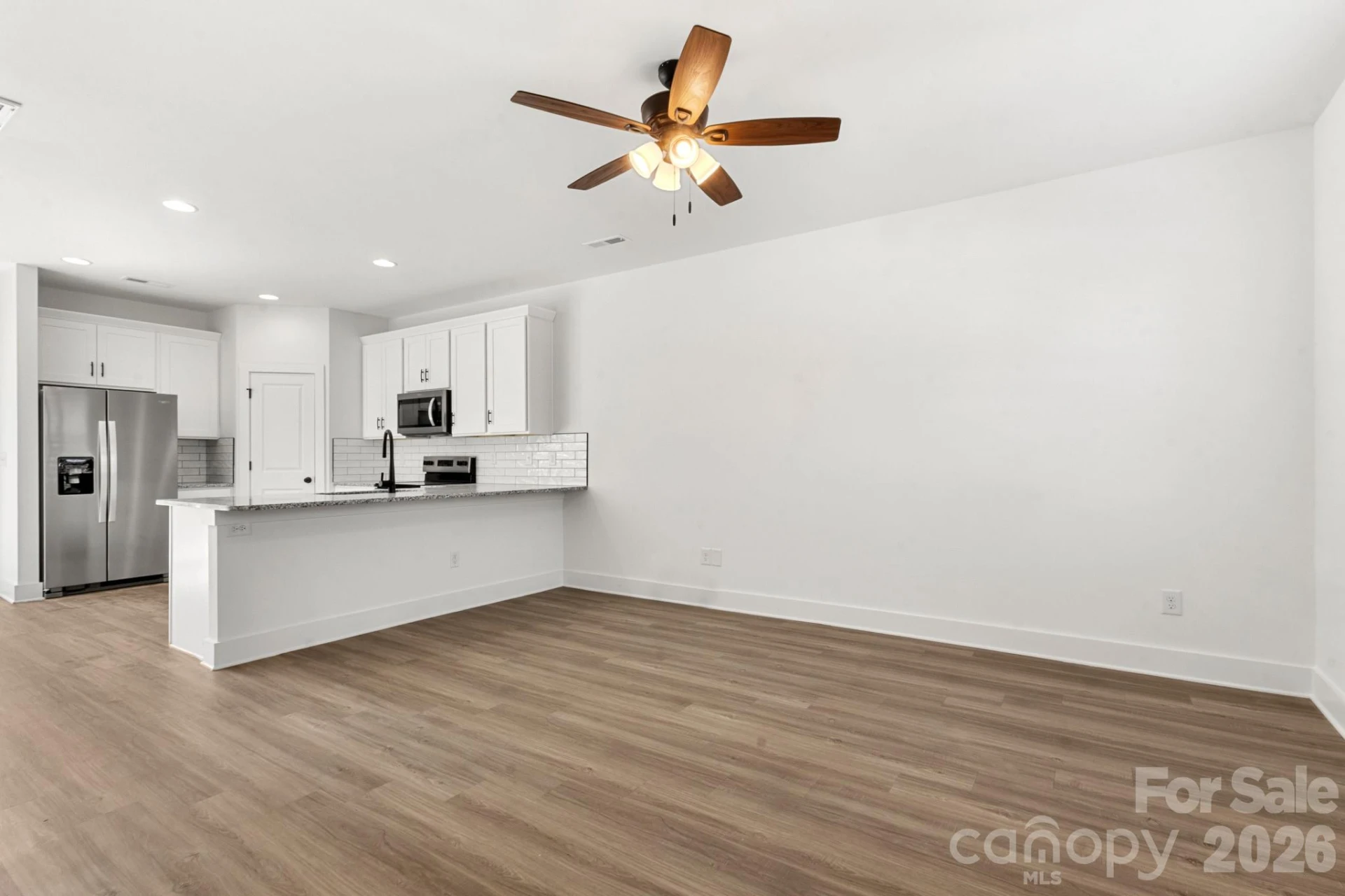 119 Indian Wells Court - Photo 2